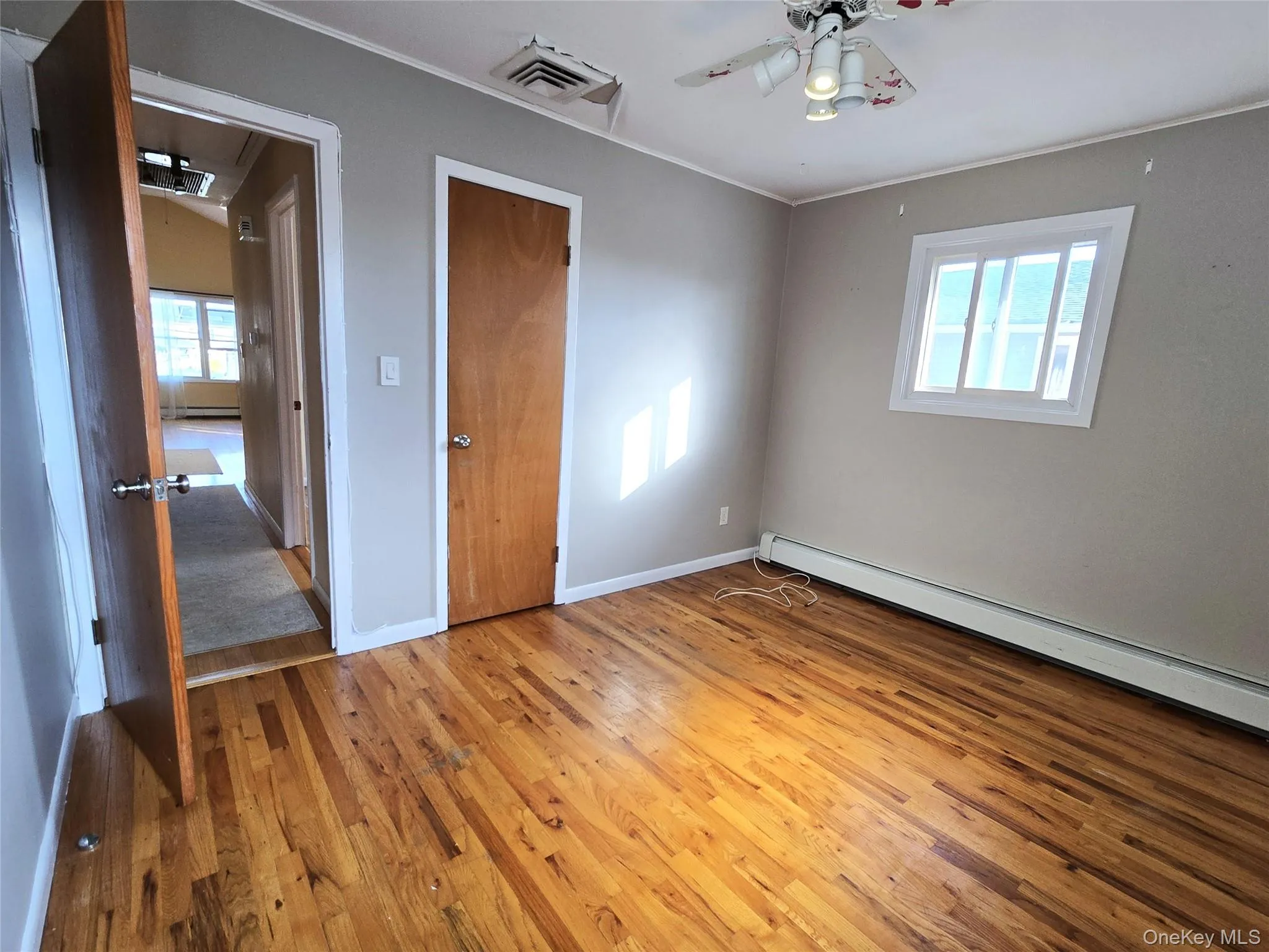 2364 Beverly Road, Hempstead, NY, 3 Bedrooms Bedrooms, 6 Rooms Rooms,1 BathroomBathrooms,Residential Lease,For Rent,Beverly,0,1057181 2364 Beverly Road, Hempstead, NY, 3 Bedrooms Bedrooms, 6 Rooms Rooms,1 BathroomBathrooms,Residential Lease,For Rent,Beverly,0,1057181