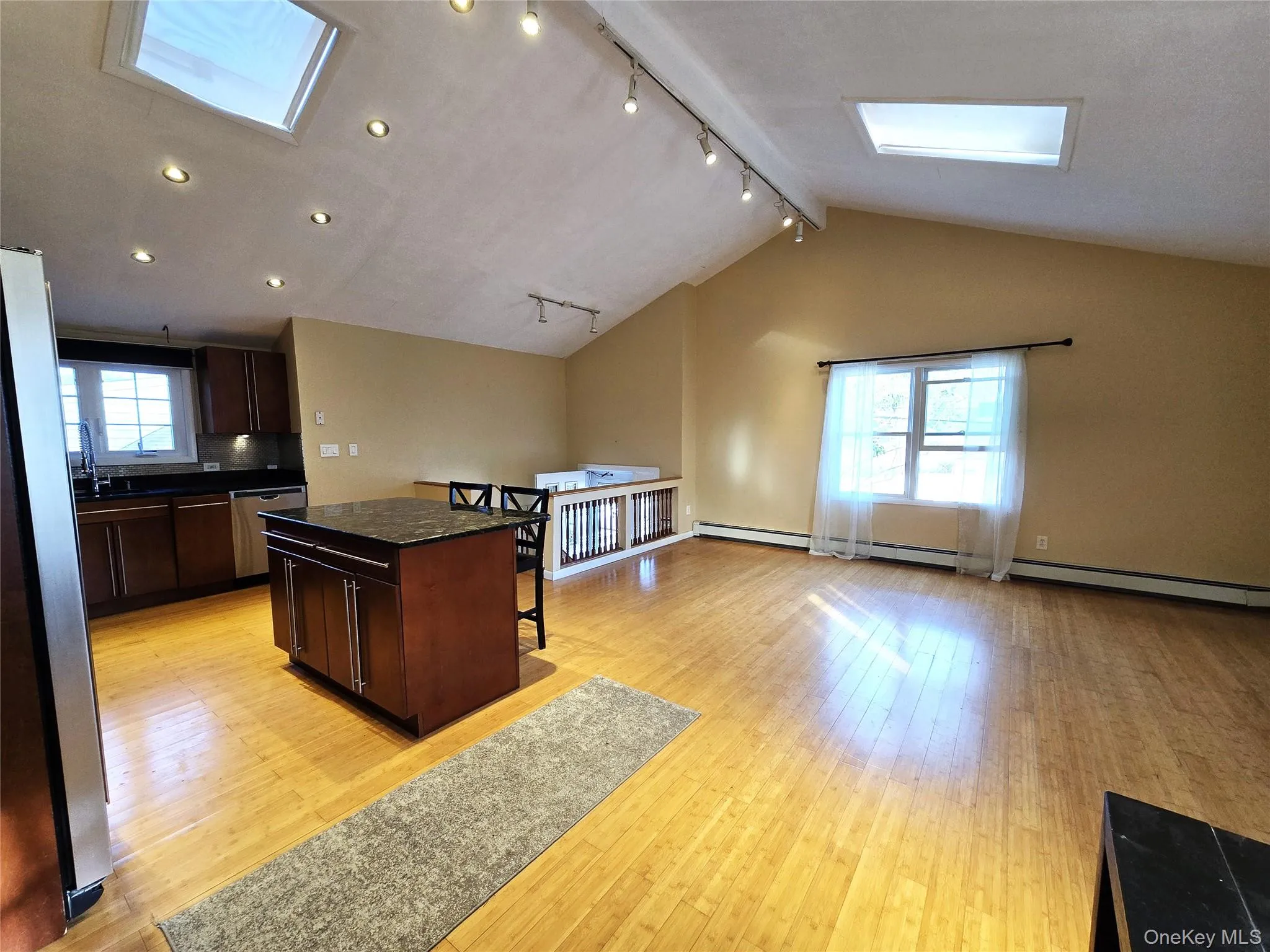2364 Beverly Road, Hempstead, NY, 3 Bedrooms Bedrooms, 6 Rooms Rooms,1 BathroomBathrooms,Residential Lease,For Rent,Beverly,0,1057181 2364 Beverly Road, Hempstead, NY, 3 Bedrooms Bedrooms, 6 Rooms Rooms,1 BathroomBathrooms,Residential Lease,For Rent,Beverly,0,1057181