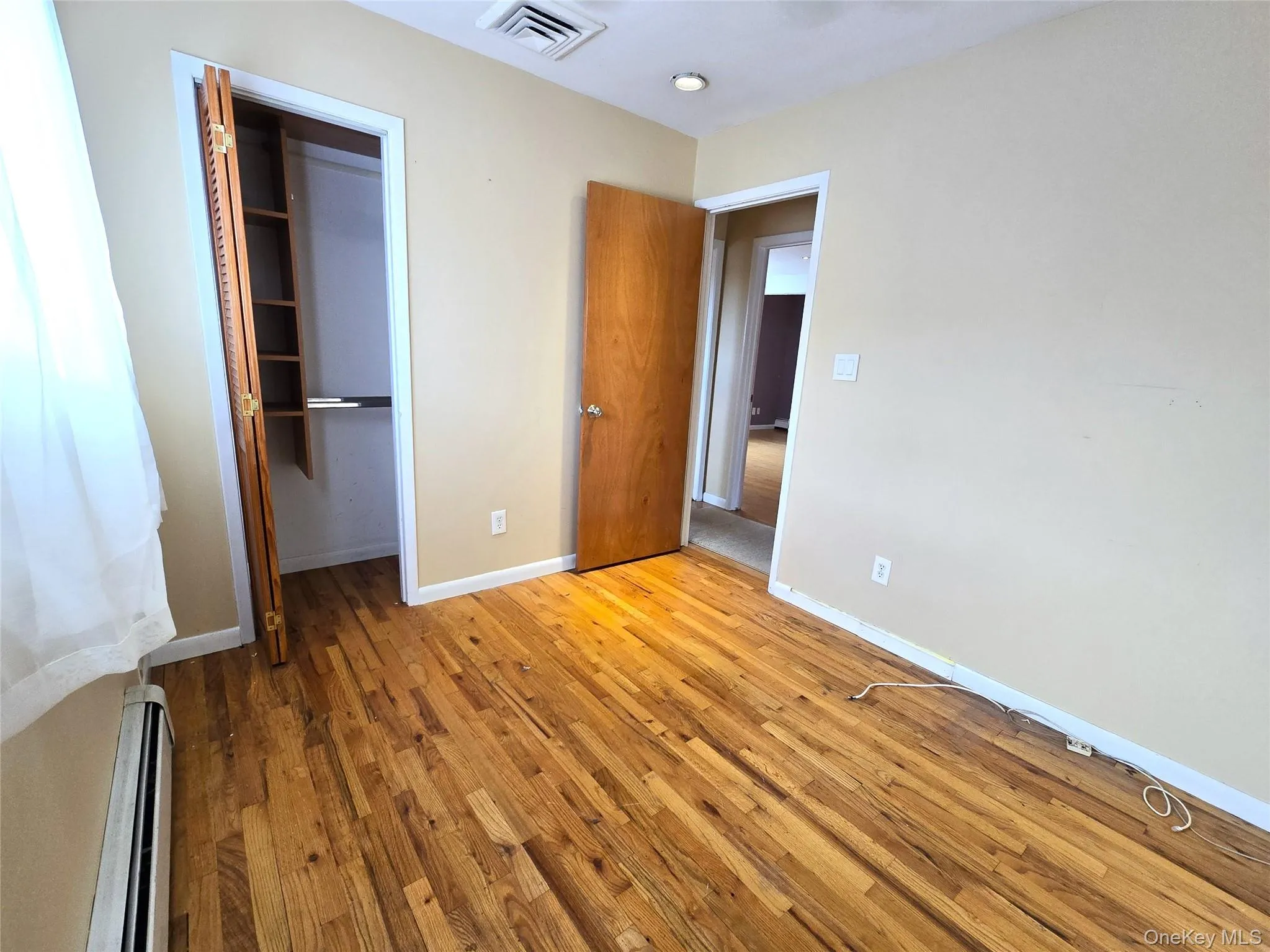 2364 Beverly Road, Hempstead, NY, 3 Bedrooms Bedrooms, 6 Rooms Rooms,1 BathroomBathrooms,Residential Lease,For Rent,Beverly,0,1057181 2364 Beverly Road, Hempstead, NY, 3 Bedrooms Bedrooms, 6 Rooms Rooms,1 BathroomBathrooms,Residential Lease,For Rent,Beverly,0,1057181
