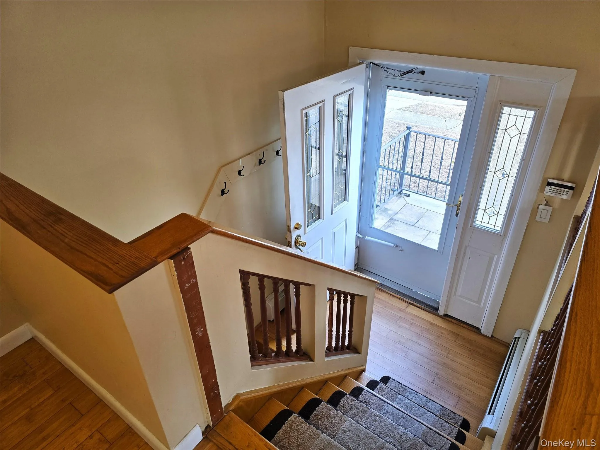 2364 Beverly Road, Hempstead, NY, 3 Bedrooms Bedrooms, 6 Rooms Rooms,1 BathroomBathrooms,Residential Lease,For Rent,Beverly,0,1057181 2364 Beverly Road, Hempstead, NY, 3 Bedrooms Bedrooms, 6 Rooms Rooms,1 BathroomBathrooms,Residential Lease,For Rent,Beverly,0,1057181
