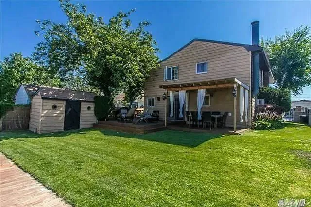 2364 Beverly Road, Hempstead, NY, 3 Bedrooms Bedrooms, 6 Rooms Rooms,1 BathroomBathrooms,Residential Lease,For Rent,Beverly,0,1057181 2364 Beverly Road, Hempstead, NY, 3 Bedrooms Bedrooms, 6 Rooms Rooms,1 BathroomBathrooms,Residential Lease,For Rent,Beverly,0,1057181