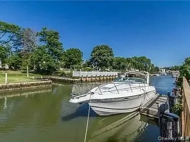 2364 Beverly Road, Hempstead, NY, 3 Bedrooms Bedrooms, 6 Rooms Rooms,1 BathroomBathrooms,Residential Lease,For Rent,Beverly,0,1057181 2364 Beverly Road, Hempstead, NY, 3 Bedrooms Bedrooms, 6 Rooms Rooms,1 BathroomBathrooms,Residential Lease,For Rent,Beverly,0,1057181