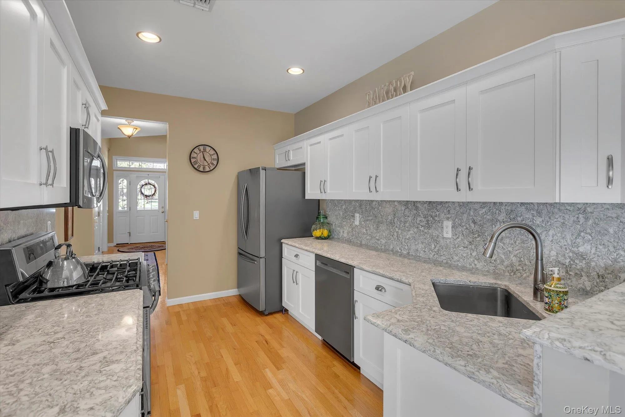 115 Manitou Trail, Smithtown, NY, 3 Bedrooms Bedrooms, 7 Rooms Rooms,2 BathroomsBathrooms,Residential,For Rent,Manitou,0,1057203 115 Manitou Trail, Smithtown, NY, 3 Bedrooms Bedrooms, 7 Rooms Rooms,2 BathroomsBathrooms,Residential,For Rent,Manitou,0,1057203