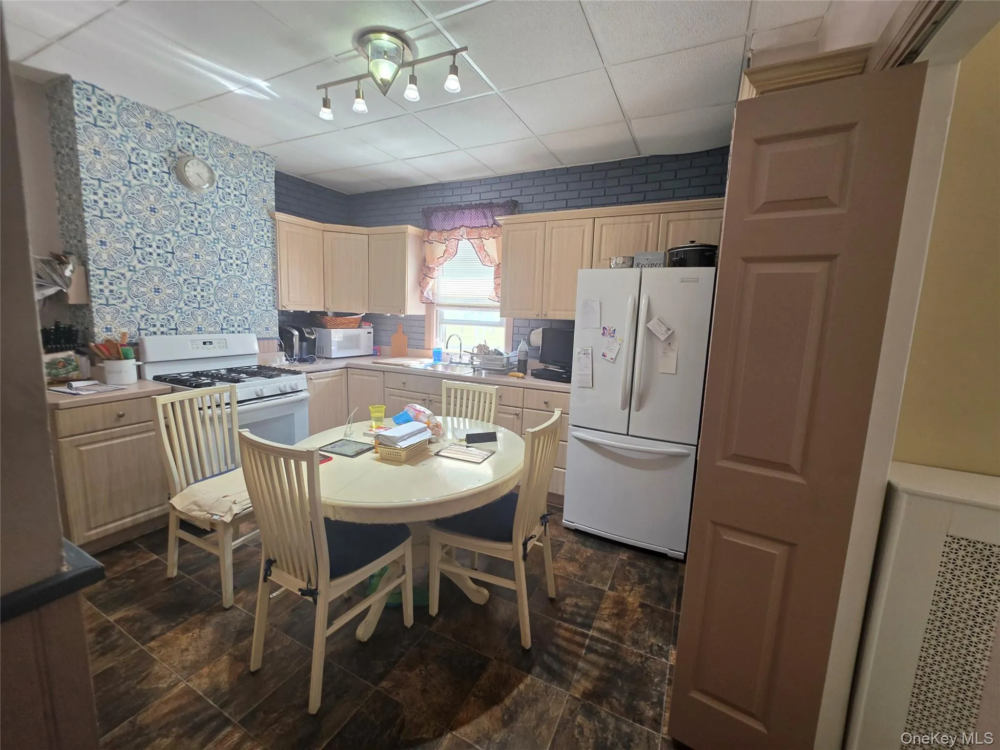 51 Tower, Yonkers, NY, 3 Bedrooms Bedrooms, 6 Rooms Rooms,1 BathroomBathrooms,Residential Lease,For Rent,Tower,0,1057206 51 Tower, Yonkers, NY, 3 Bedrooms Bedrooms, 6 Rooms Rooms,1 BathroomBathrooms,Residential Lease,For Rent,Tower,0,1057206