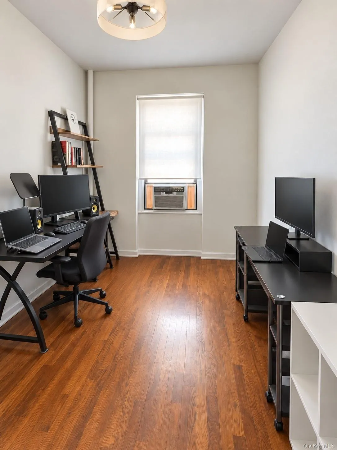 21-68 35 Street, New York, NY, 2 Bedrooms Bedrooms, 4 Rooms Rooms,1 BathroomBathrooms,Residential,For Rent,35,0,1057209 21-68 35 Street, New York, NY, 2 Bedrooms Bedrooms, 4 Rooms Rooms,1 BathroomBathrooms,Residential,For Rent,35,0,1057209
