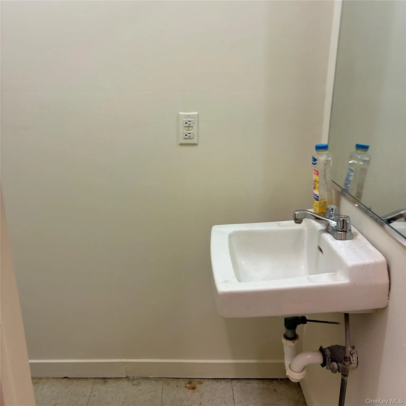 14 A Lafayette Avenue, Ramapo, NY, ,Commercial Lease,For Rent,Lafayette,0,1057210 14 A Lafayette Avenue, Ramapo, NY, ,Commercial Lease,For Rent,Lafayette,0,1057210