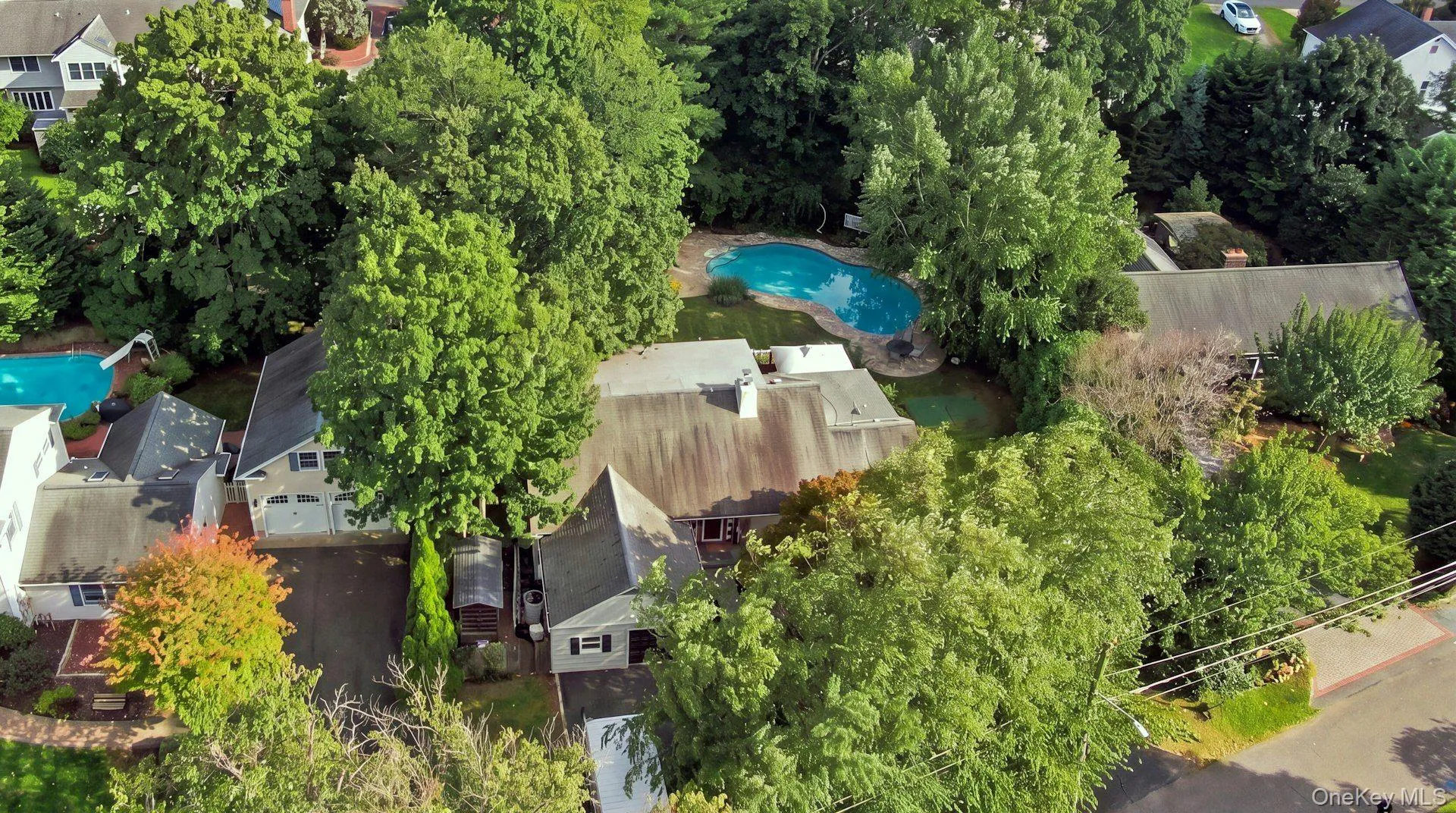24 Avenue B, Huntington, NY, 4 Bedrooms Bedrooms, 8 Rooms Rooms,2 BathroomsBathrooms,Residential,For Rent,Avenue B,0,1057211 24 Avenue B, Huntington, NY, 4 Bedrooms Bedrooms, 8 Rooms Rooms,2 BathroomsBathrooms,Residential,For Rent,Avenue B,0,1057211