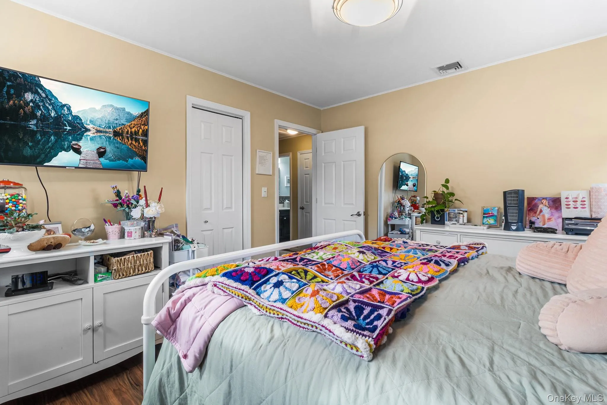 142 Montgomery Avenue, Hempstead, NY, 3 Bedrooms Bedrooms, 6 Rooms Rooms,1 BathroomBathrooms,Residential,For Rent,Montgomery,0,1057212 142 Montgomery Avenue, Hempstead, NY, 3 Bedrooms Bedrooms, 6 Rooms Rooms,1 BathroomBathrooms,Residential,For Rent,Montgomery,0,1057212