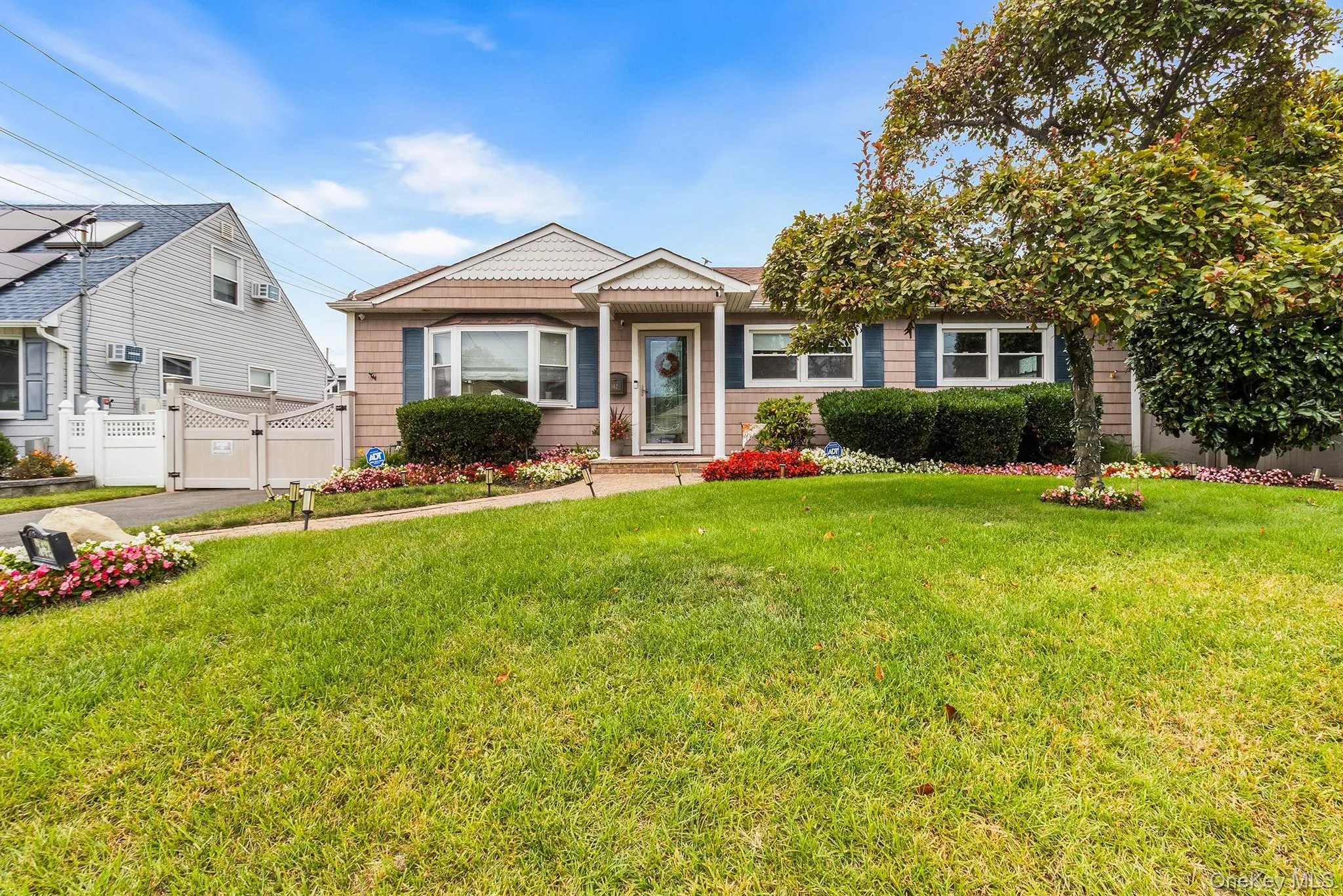 142 Montgomery Avenue, Hempstead, NY, 3 Bedrooms Bedrooms, 6 Rooms Rooms,1 BathroomBathrooms,Residential,For Rent,Montgomery,0,1057212 142 Montgomery Avenue, Hempstead, NY, 3 Bedrooms Bedrooms, 6 Rooms Rooms,1 BathroomBathrooms,Residential,For Rent,Montgomery,0,1057212