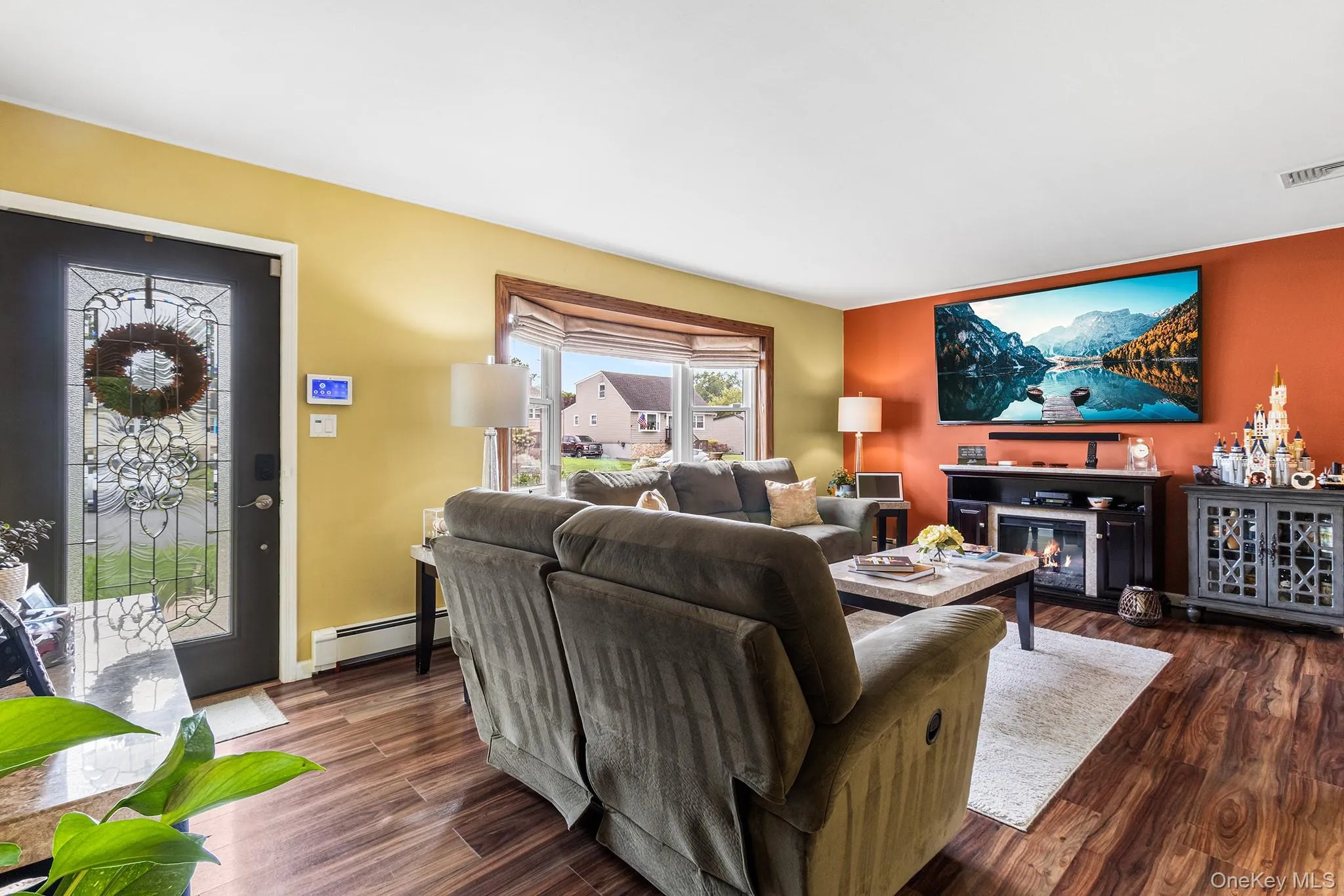 142 Montgomery Avenue, Hempstead, NY, 3 Bedrooms Bedrooms, 6 Rooms Rooms,1 BathroomBathrooms,Residential,For Rent,Montgomery,0,1057212 142 Montgomery Avenue, Hempstead, NY, 3 Bedrooms Bedrooms, 6 Rooms Rooms,1 BathroomBathrooms,Residential,For Rent,Montgomery,0,1057212