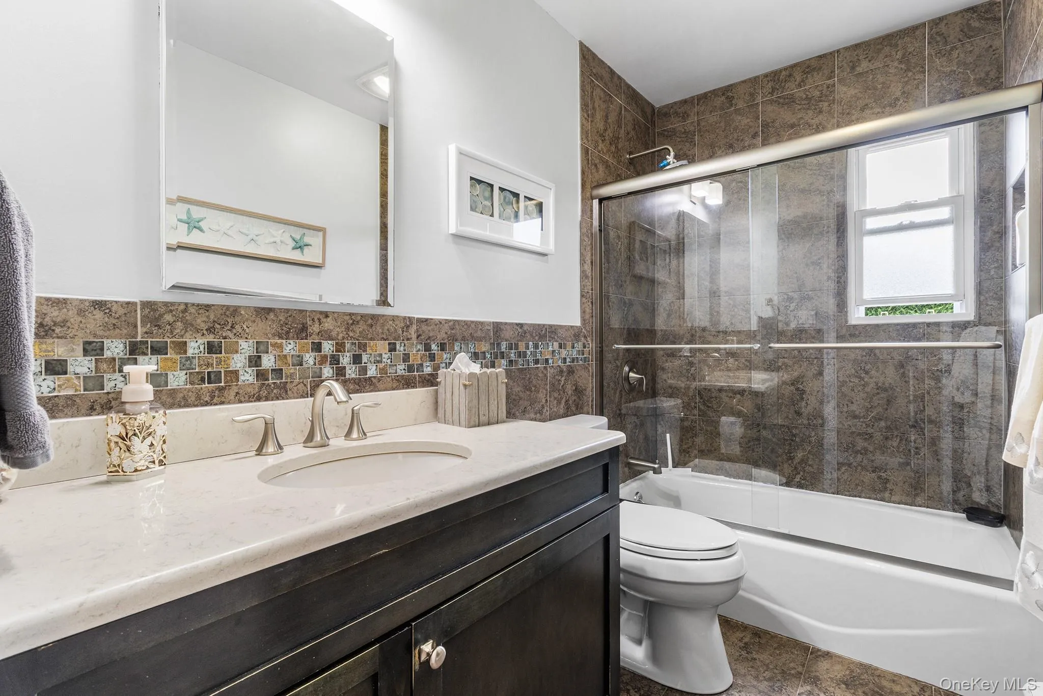 142 Montgomery Avenue, Hempstead, NY, 3 Bedrooms Bedrooms, 6 Rooms Rooms,1 BathroomBathrooms,Residential,For Rent,Montgomery,0,1057212 142 Montgomery Avenue, Hempstead, NY, 3 Bedrooms Bedrooms, 6 Rooms Rooms,1 BathroomBathrooms,Residential,For Rent,Montgomery,0,1057212