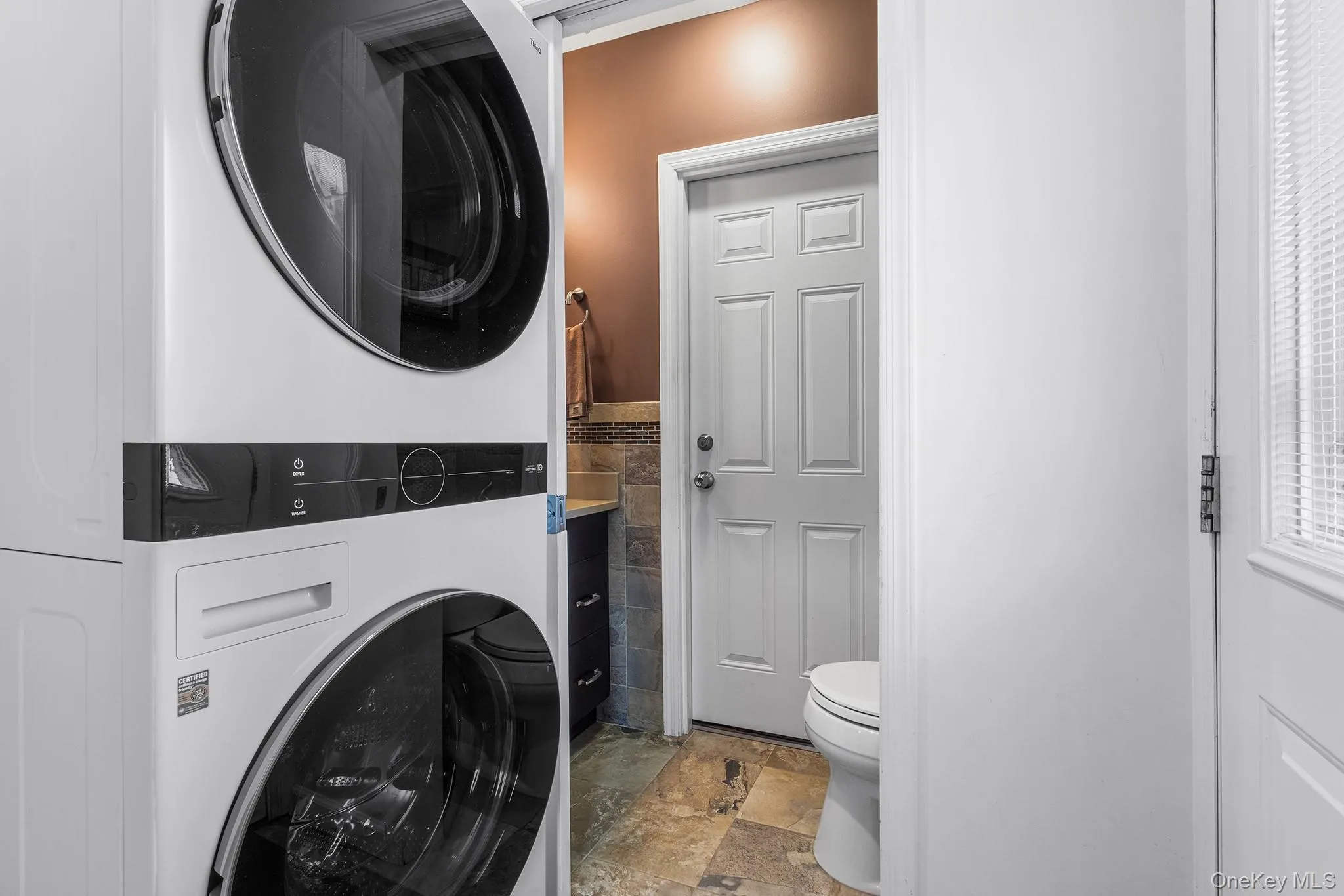 142 Montgomery Avenue, Hempstead, NY, 3 Bedrooms Bedrooms, 6 Rooms Rooms,1 BathroomBathrooms,Residential,For Rent,Montgomery,0,1057212 142 Montgomery Avenue, Hempstead, NY, 3 Bedrooms Bedrooms, 6 Rooms Rooms,1 BathroomBathrooms,Residential,For Rent,Montgomery,0,1057212