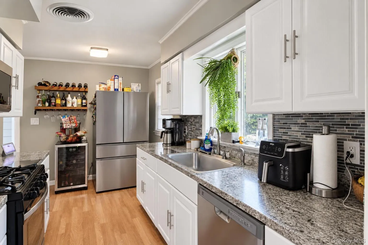 15 Randall Heights, Middletown, NY, 3 Bedrooms Bedrooms, 6 Rooms Rooms,1 BathroomBathrooms,Residential,For Rent,Randall,0,1057215 15 Randall Heights, Middletown, NY, 3 Bedrooms Bedrooms, 6 Rooms Rooms,1 BathroomBathrooms,Residential,For Rent,Randall,0,1057215