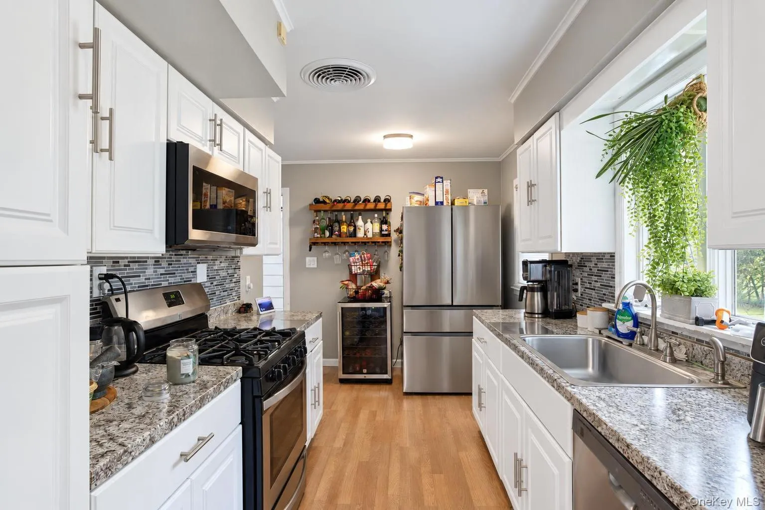15 Randall Heights, Middletown, NY, 3 Bedrooms Bedrooms, 6 Rooms Rooms,1 BathroomBathrooms,Residential,For Rent,Randall,0,1057215 15 Randall Heights, Middletown, NY, 3 Bedrooms Bedrooms, 6 Rooms Rooms,1 BathroomBathrooms,Residential,For Rent,Randall,0,1057215