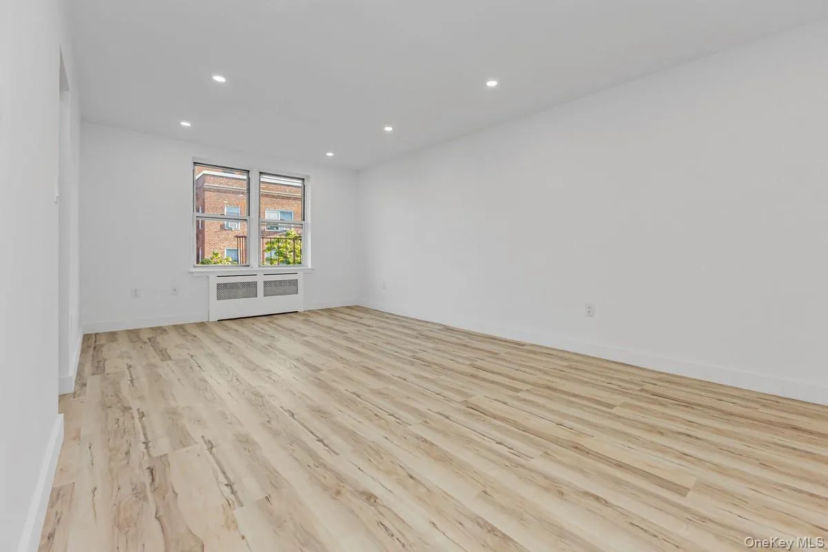 67-14 108th Street, New York, NY, 2 Rooms Rooms,1 BathroomBathrooms,Residential,For Rent,108th,0,1057217 67-14 108th Street, New York, NY, 2 Rooms Rooms,1 BathroomBathrooms,Residential,For Rent,108th,0,1057217