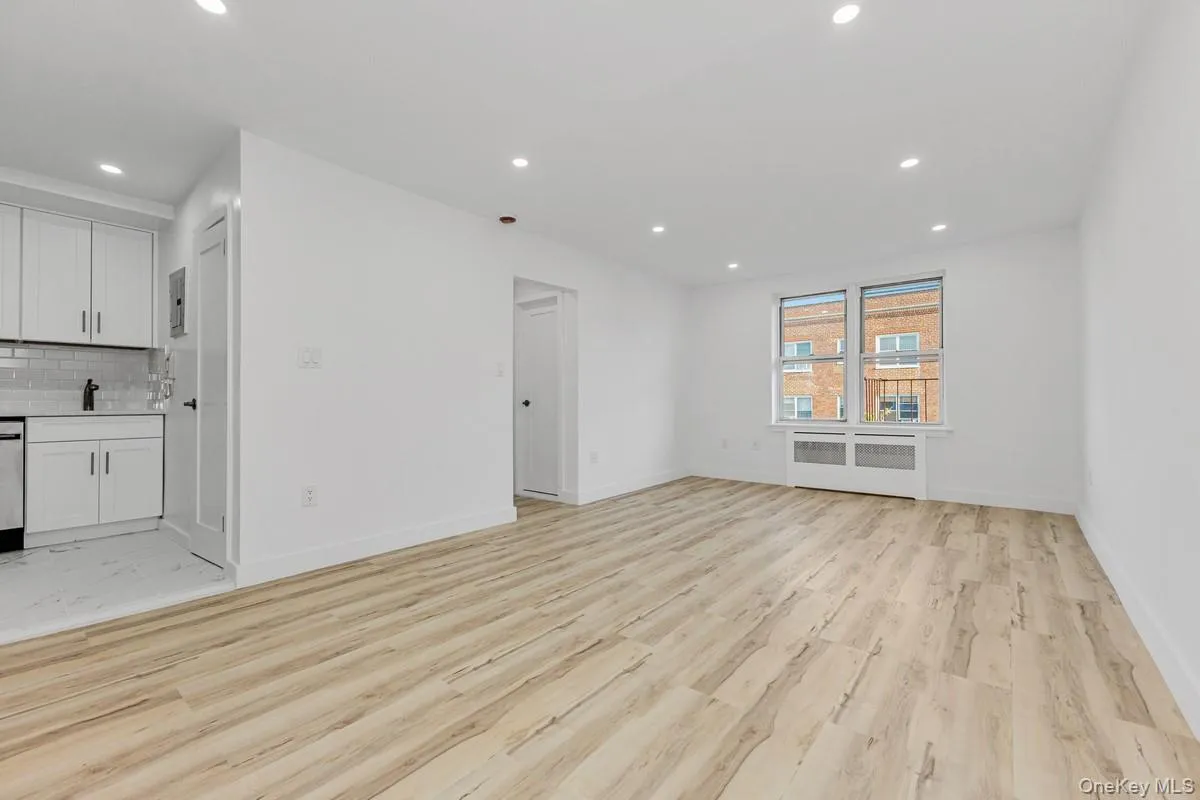 67-14 108th Street, New York, NY, 2 Rooms Rooms,1 BathroomBathrooms,Residential,For Rent,108th,0,1057217 67-14 108th Street, New York, NY, 2 Rooms Rooms,1 BathroomBathrooms,Residential,For Rent,108th,0,1057217