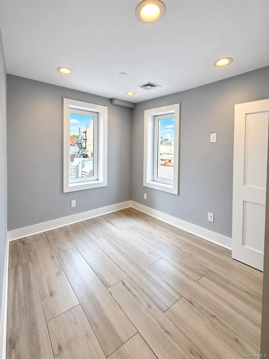 218 SUNRISE, Hempstead, NY, 2 Bedroom Bedrooms, 4 Room Rooms,1 BathroomBathrooms,Residential Lease,For Rent,SUNRISE,0,1057220 218 SUNRISE, Hempstead, NY, 2 Bedroom Bedrooms, 4 Room Rooms,1 BathroomBathrooms,Residential Lease,For Rent,SUNRISE,0,1057220