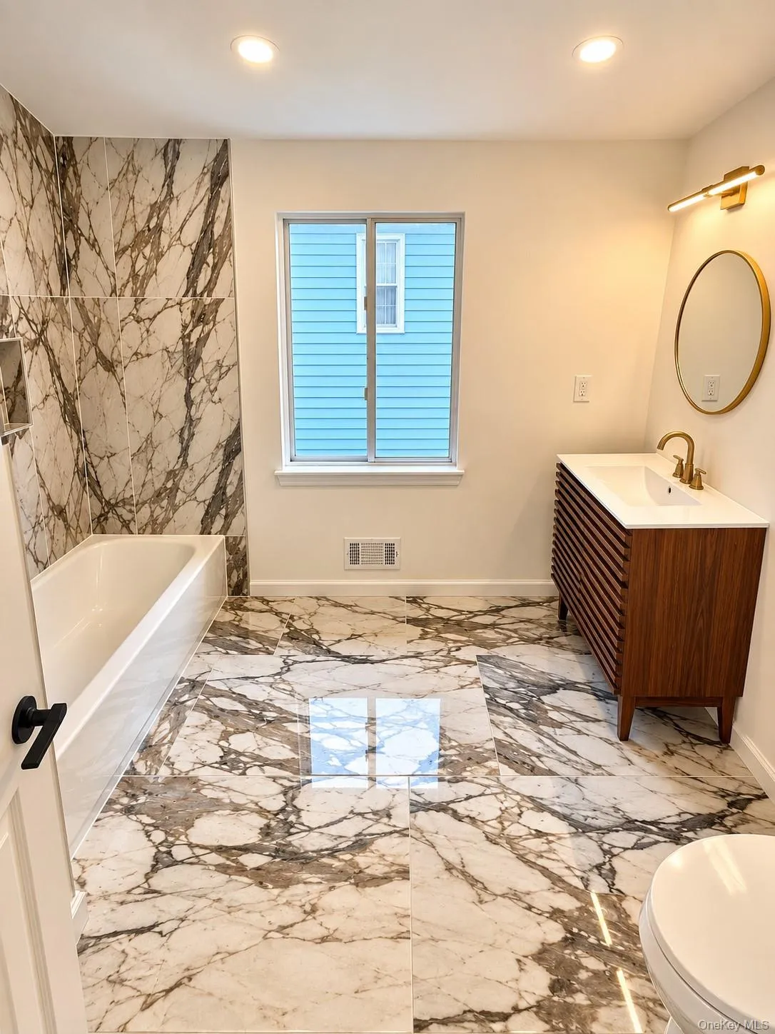 92 Saint Josephs Avenue, New York, NY, 3 Bedroom Bedrooms, 5 Room Rooms,1 BathroomBathrooms,Residential Lease,For Rent,Saint Josephs,0,1057229 92 Saint Josephs Avenue, New York, NY, 3 Bedroom Bedrooms, 5 Room Rooms,1 BathroomBathrooms,Residential Lease,For Rent,Saint Josephs,0,1057229