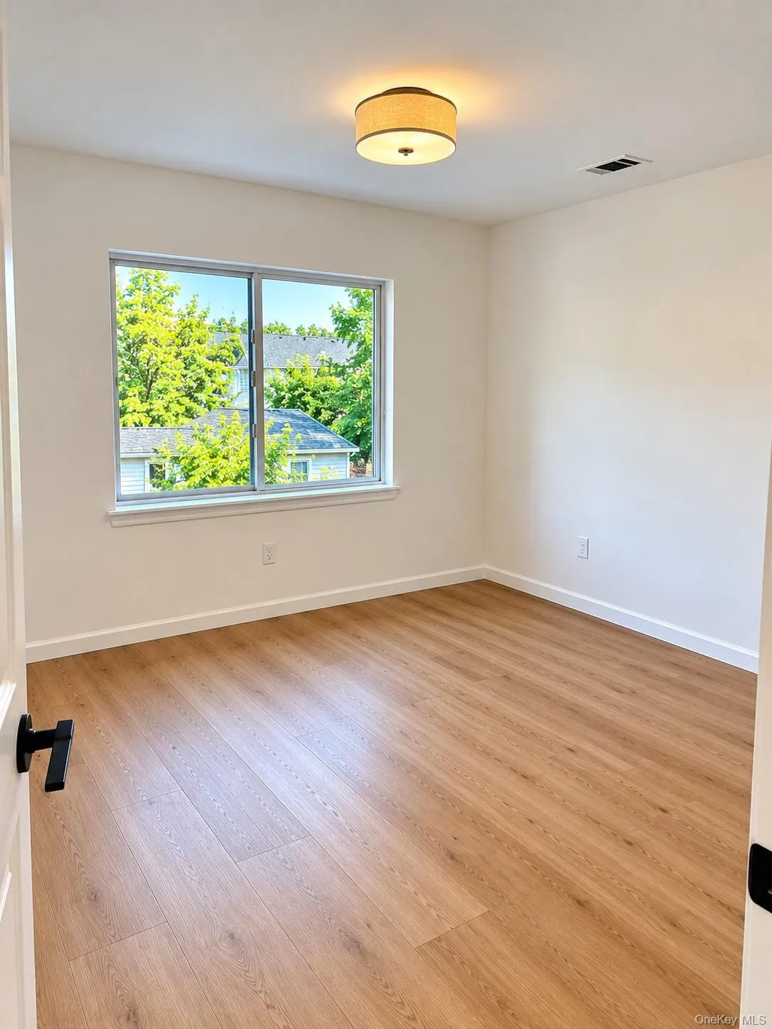 92 Saint Josephs Avenue, New York, NY, 3 Bedroom Bedrooms, 5 Room Rooms,1 BathroomBathrooms,Residential Lease,For Rent,Saint Josephs,0,1057229 92 Saint Josephs Avenue, New York, NY, 3 Bedroom Bedrooms, 5 Room Rooms,1 BathroomBathrooms,Residential Lease,For Rent,Saint Josephs,0,1057229