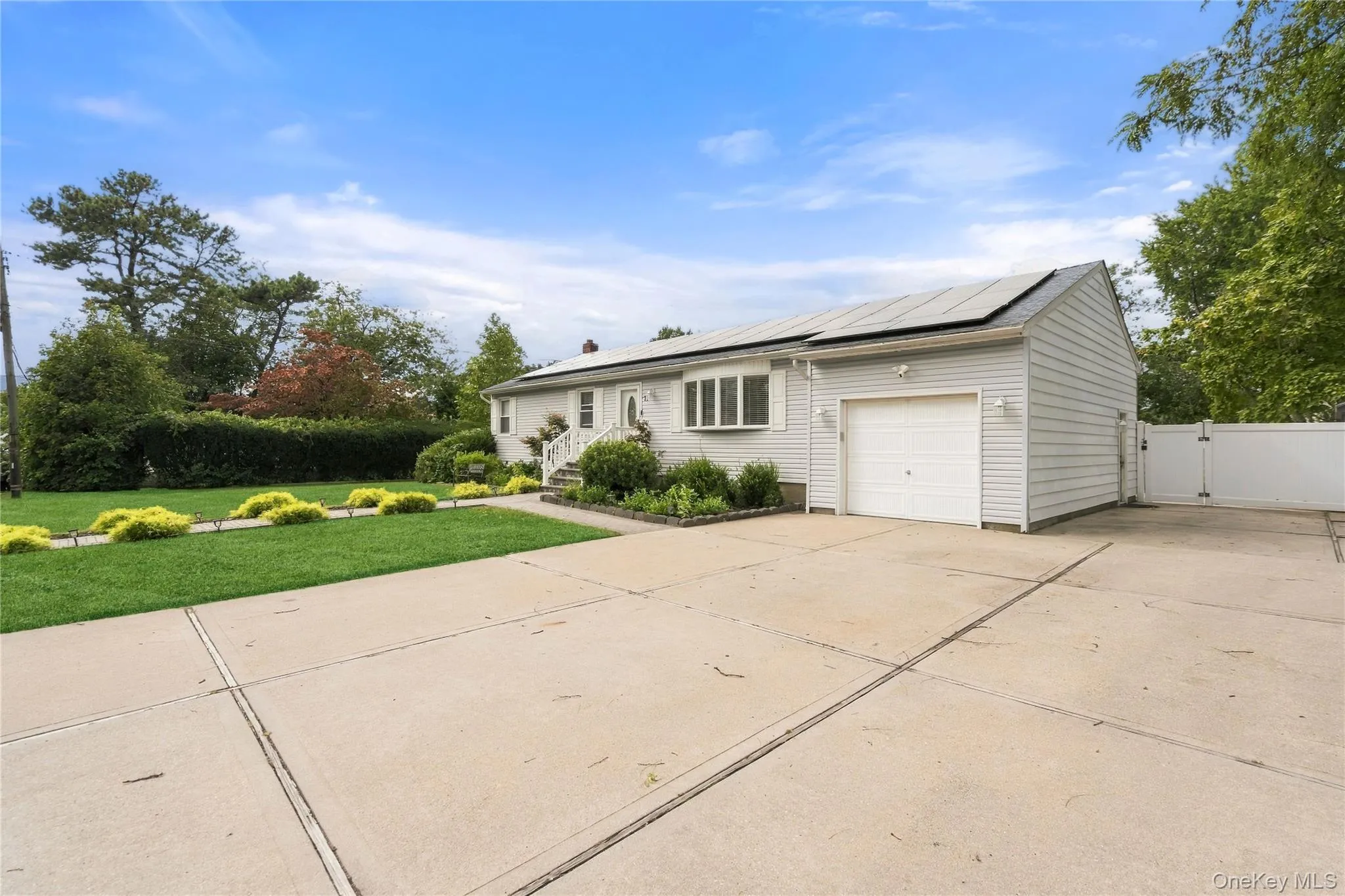 77 Winchester Drive, Babylon, NY, 4 Bedrooms Bedrooms, 7 Rooms Rooms,3 BathroomsBathrooms,Residential,For Rent,Winchester,0,1057233 77 Winchester Drive, Babylon, NY, 4 Bedrooms Bedrooms, 7 Rooms Rooms,3 BathroomsBathrooms,Residential,For Rent,Winchester,0,1057233