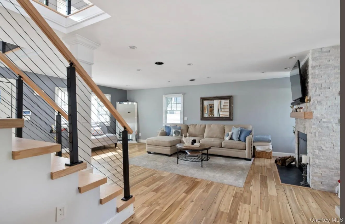 8 Goodwin Place, Huntington, NY, 3 Bedrooms Bedrooms, 7 Rooms Rooms,2 BathroomsBathrooms,Residential,For Rent,Goodwin,0,1057236 8 Goodwin Place, Huntington, NY, 3 Bedrooms Bedrooms, 7 Rooms Rooms,2 BathroomsBathrooms,Residential,For Rent,Goodwin,0,1057236