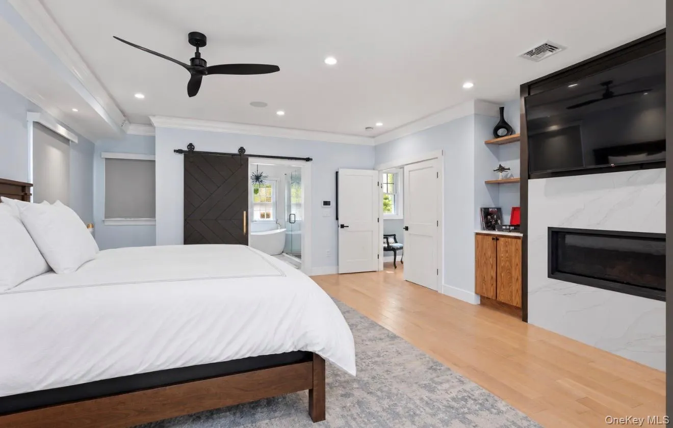 8 Goodwin Place, Huntington, NY, 3 Bedrooms Bedrooms, 7 Rooms Rooms,2 BathroomsBathrooms,Residential,For Rent,Goodwin,0,1057236 8 Goodwin Place, Huntington, NY, 3 Bedrooms Bedrooms, 7 Rooms Rooms,2 BathroomsBathrooms,Residential,For Rent,Goodwin,0,1057236