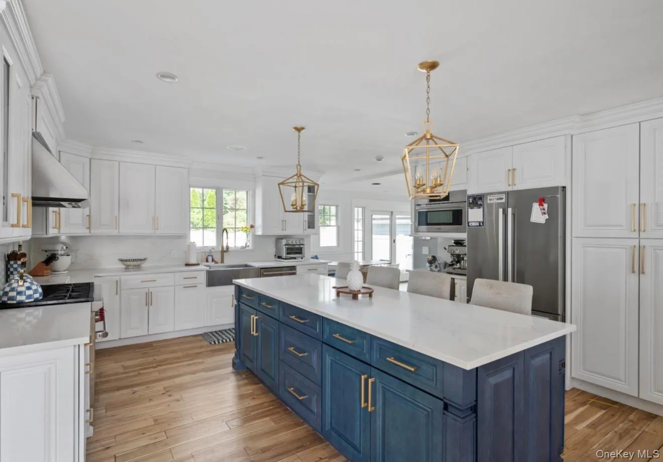 8 Goodwin Place, Huntington, NY, 3 Bedrooms Bedrooms, 7 Rooms Rooms,2 BathroomsBathrooms,Residential,For Rent,Goodwin,0,1057236 8 Goodwin Place, Huntington, NY, 3 Bedrooms Bedrooms, 7 Rooms Rooms,2 BathroomsBathrooms,Residential,For Rent,Goodwin,0,1057236