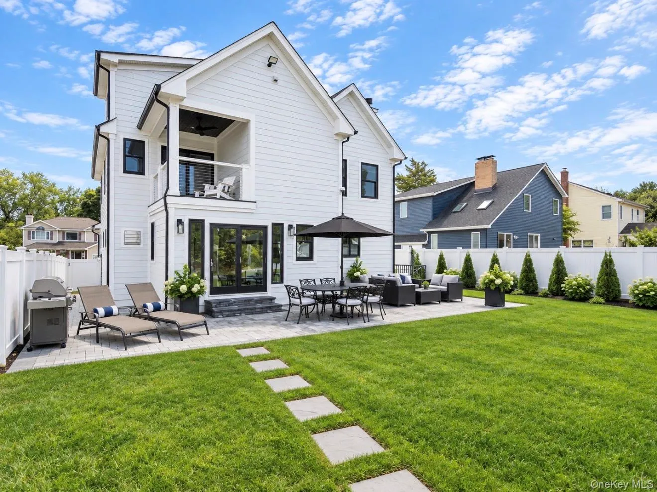 8 Goodwin Place, Huntington, NY, 3 Bedrooms Bedrooms, 7 Rooms Rooms,2 BathroomsBathrooms,Residential,For Rent,Goodwin,0,1057236 8 Goodwin Place, Huntington, NY, 3 Bedrooms Bedrooms, 7 Rooms Rooms,2 BathroomsBathrooms,Residential,For Rent,Goodwin,0,1057236