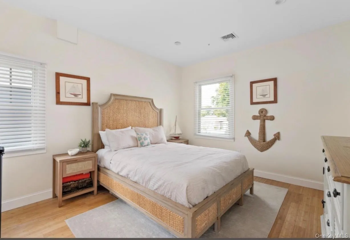 8 Goodwin Place, Huntington, NY, 3 Bedrooms Bedrooms, 7 Rooms Rooms,2 BathroomsBathrooms,Residential,For Rent,Goodwin,0,1057236 8 Goodwin Place, Huntington, NY, 3 Bedrooms Bedrooms, 7 Rooms Rooms,2 BathroomsBathrooms,Residential,For Rent,Goodwin,0,1057236