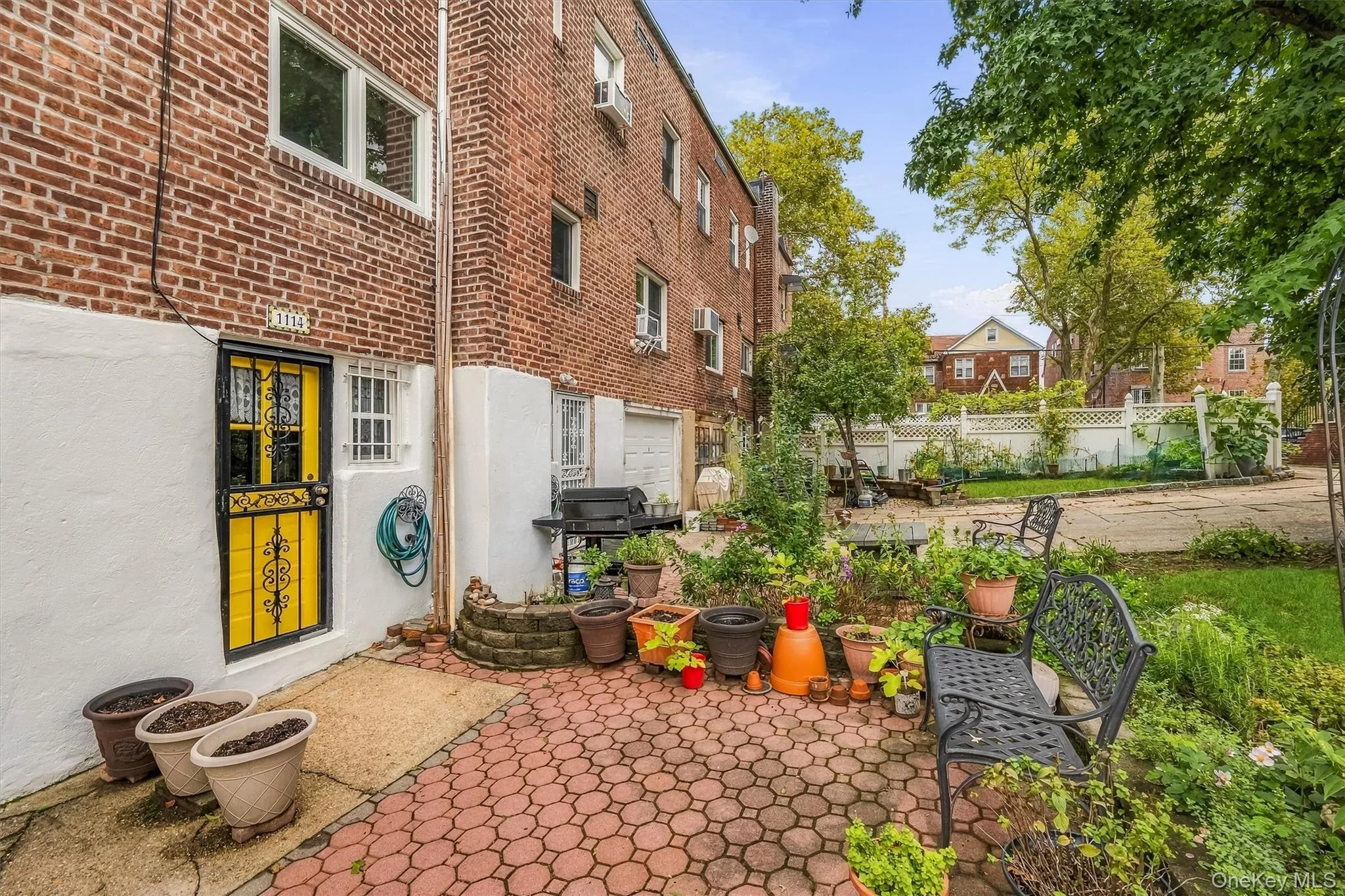 1114 Mace Avenue, New York, NY, 3 Bedrooms Bedrooms, 6 Rooms Rooms,1 BathroomBathrooms,Residential,For Rent,Mace,0,1057240 1114 Mace Avenue, New York, NY, 3 Bedrooms Bedrooms, 6 Rooms Rooms,1 BathroomBathrooms,Residential,For Rent,Mace,0,1057240