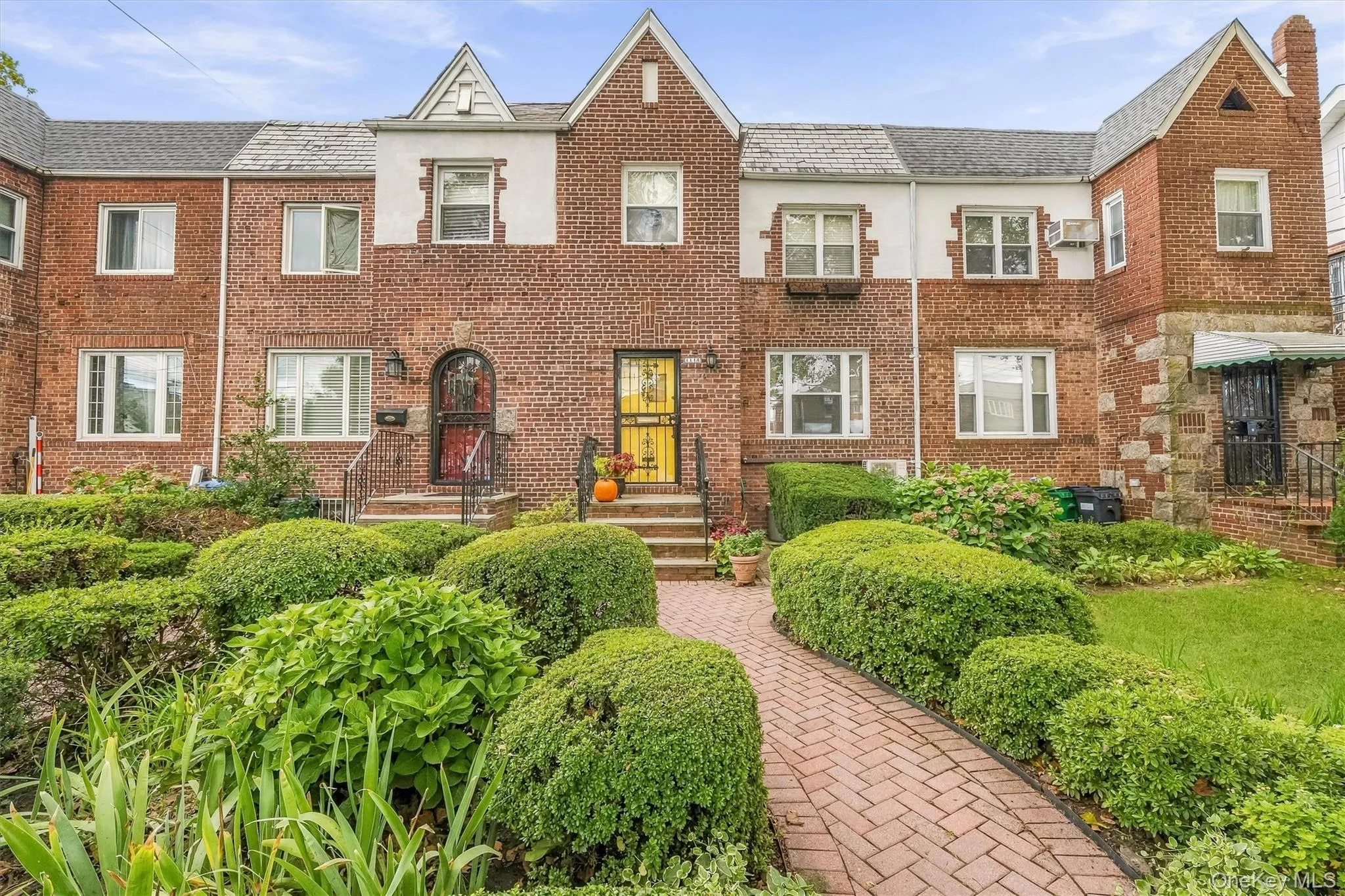 1114 Mace Avenue, New York, NY, 3 Bedrooms Bedrooms, 6 Rooms Rooms,1 BathroomBathrooms,Residential,For Rent,Mace,0,1057240 1114 Mace Avenue, New York, NY, 3 Bedrooms Bedrooms, 6 Rooms Rooms,1 BathroomBathrooms,Residential,For Rent,Mace,0,1057240