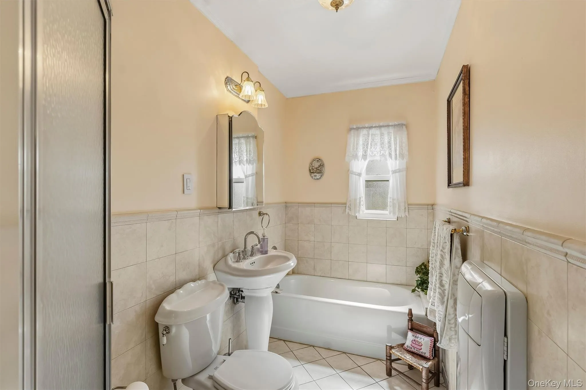 1114 Mace Avenue, New York, NY, 3 Bedrooms Bedrooms, 6 Rooms Rooms,1 BathroomBathrooms,Residential,For Rent,Mace,0,1057240 1114 Mace Avenue, New York, NY, 3 Bedrooms Bedrooms, 6 Rooms Rooms,1 BathroomBathrooms,Residential,For Rent,Mace,0,1057240