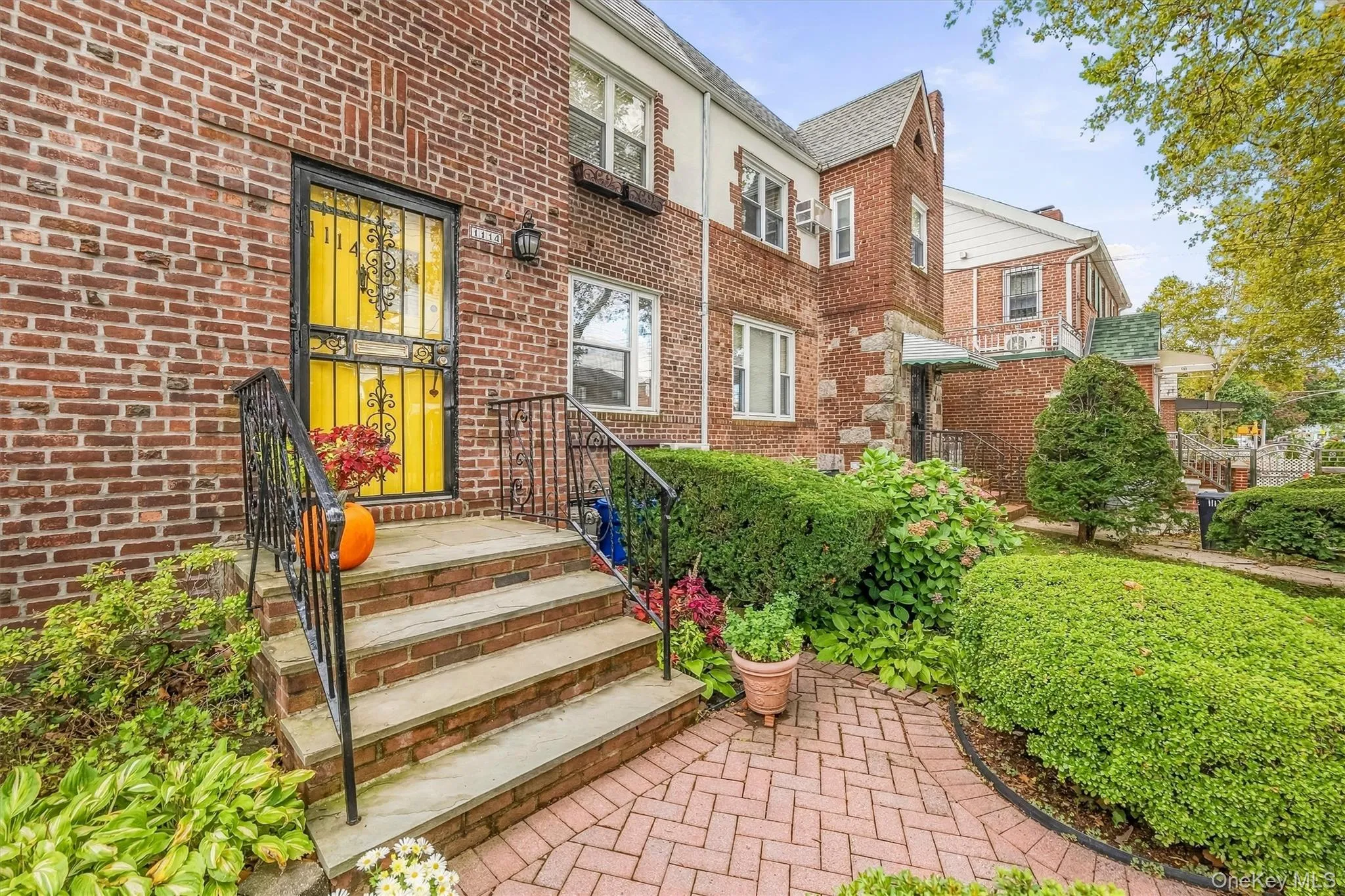 1114 Mace Avenue, New York, NY, 3 Bedrooms Bedrooms, 6 Rooms Rooms,1 BathroomBathrooms,Residential,For Rent,Mace,0,1057240 1114 Mace Avenue, New York, NY, 3 Bedrooms Bedrooms, 6 Rooms Rooms,1 BathroomBathrooms,Residential,For Rent,Mace,0,1057240