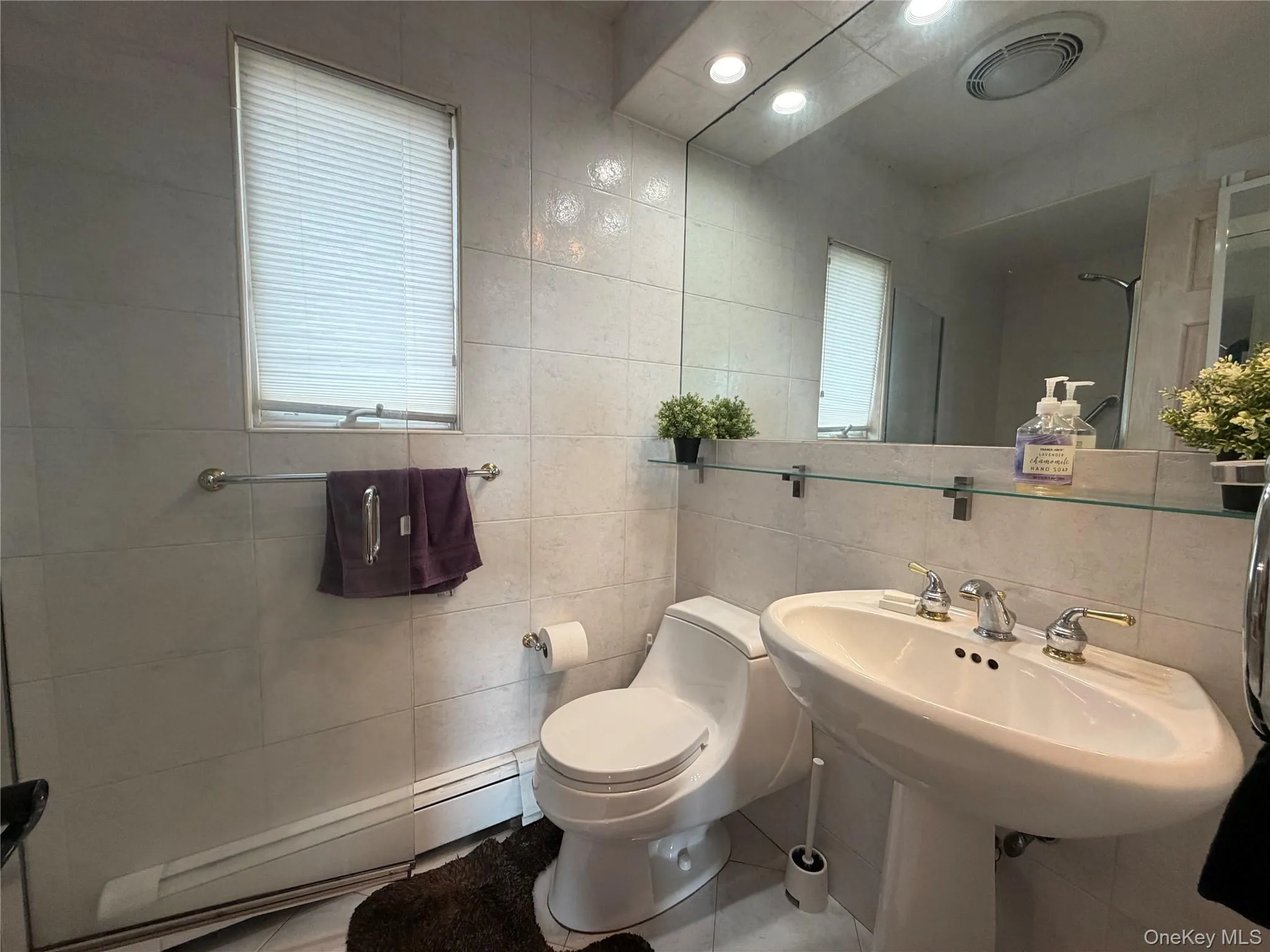 4 Evelyn Road, Oyster Bay, NY, 3 Bedroom Bedrooms, 6 Room Rooms,2 BathroomBathrooms,Residential Lease,For Rent,Evelyn,0,1057242 4 Evelyn Road, Oyster Bay, NY, 3 Bedroom Bedrooms, 6 Room Rooms,2 BathroomBathrooms,Residential Lease,For Rent,Evelyn,0,1057242