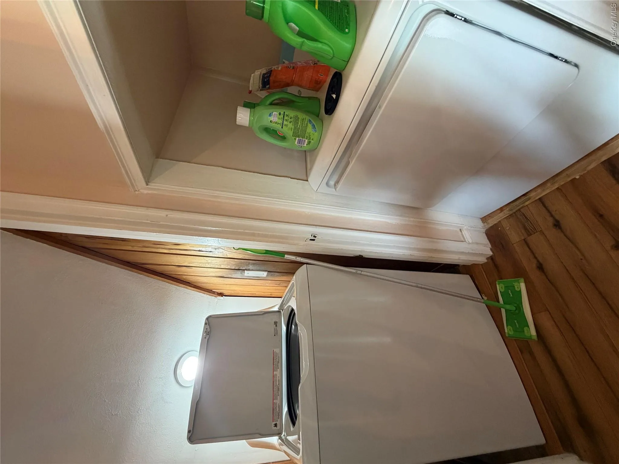 4 Evelyn Road, Oyster Bay, NY, 3 Bedroom Bedrooms, 6 Room Rooms,2 BathroomBathrooms,Residential Lease,For Rent,Evelyn,0,1057242 4 Evelyn Road, Oyster Bay, NY, 3 Bedroom Bedrooms, 6 Room Rooms,2 BathroomBathrooms,Residential Lease,For Rent,Evelyn,0,1057242