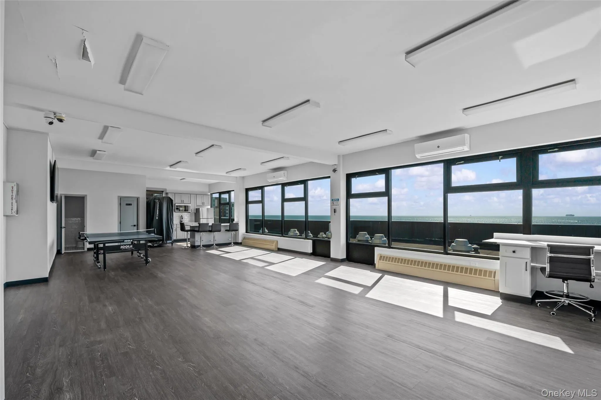 1 Broadway, Long Beach, NY, 1 Bedroom Bedrooms, 2 Rooms Rooms,1 BathroomBathrooms,Residential,For Rent,Broadway,0,1057243 1 Broadway, Long Beach, NY, 1 Bedroom Bedrooms, 2 Rooms Rooms,1 BathroomBathrooms,Residential,For Rent,Broadway,0,1057243