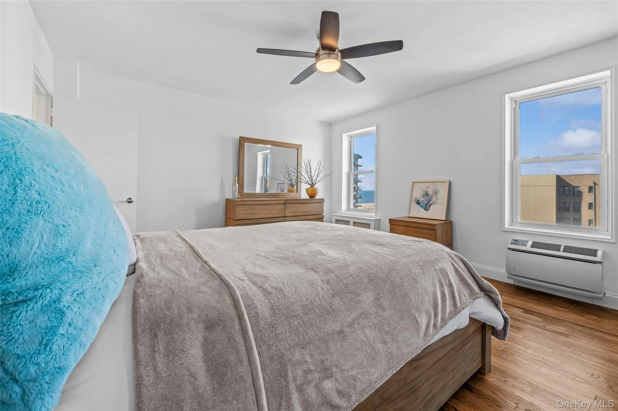 1 Broadway, Long Beach, NY, 1 Bedroom Bedrooms, 2 Rooms Rooms,1 BathroomBathrooms,Residential,For Rent,Broadway,0,1057243 1 Broadway, Long Beach, NY, 1 Bedroom Bedrooms, 2 Rooms Rooms,1 BathroomBathrooms,Residential,For Rent,Broadway,0,1057243