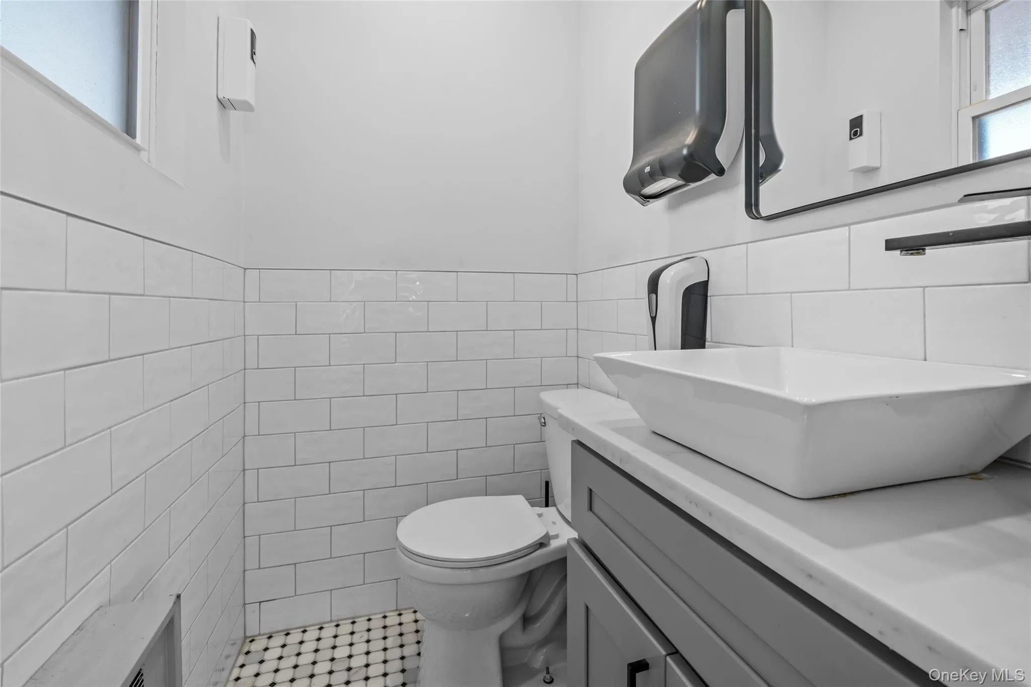 1 Broadway, Long Beach, NY, 1 Bedroom Bedrooms, 2 Rooms Rooms,1 BathroomBathrooms,Residential,For Rent,Broadway,0,1057243 1 Broadway, Long Beach, NY, 1 Bedroom Bedrooms, 2 Rooms Rooms,1 BathroomBathrooms,Residential,For Rent,Broadway,0,1057243