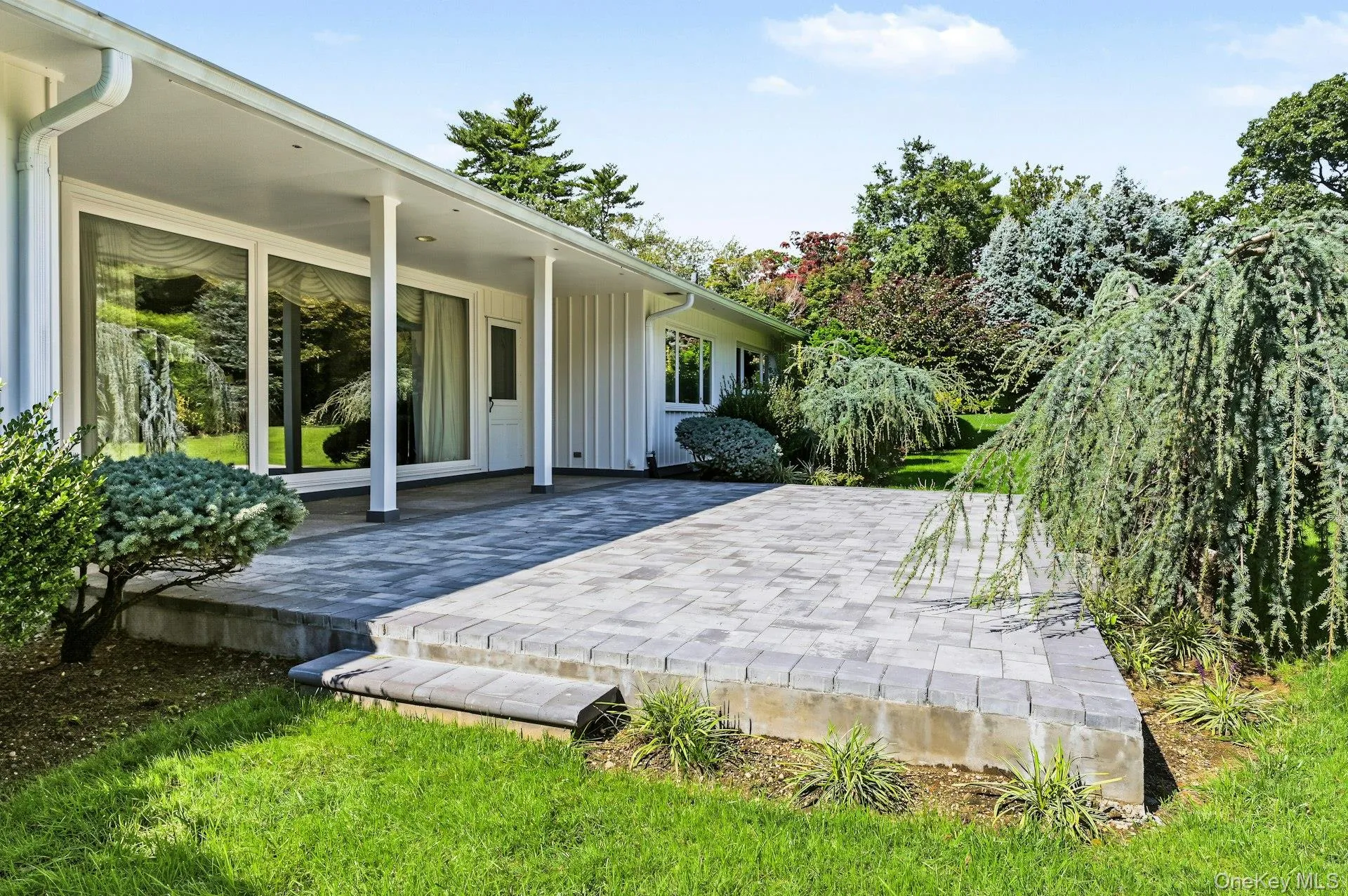 1 Cornwells Beach Road, North Hempstead, NY, 5 Bedrooms Bedrooms, 12 Rooms Rooms,3 BathroomsBathrooms,Residential,For Rent,Cornwells Beach,0,1057244 1 Cornwells Beach Road, North Hempstead, NY, 5 Bedrooms Bedrooms, 12 Rooms Rooms,3 BathroomsBathrooms,Residential,For Rent,Cornwells Beach,0,1057244