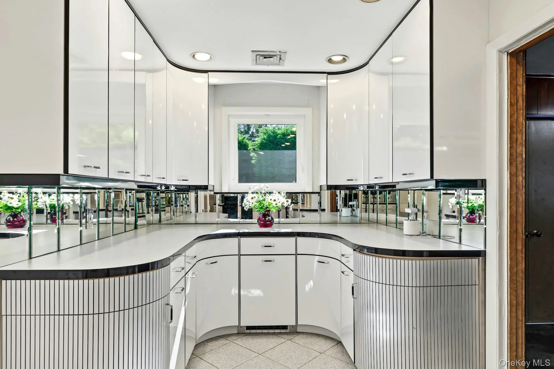 1 Cornwells Beach Road, North Hempstead, NY, 5 Bedrooms Bedrooms, 12 Rooms Rooms,3 BathroomsBathrooms,Residential,For Rent,Cornwells Beach,0,1057244 1 Cornwells Beach Road, North Hempstead, NY, 5 Bedrooms Bedrooms, 12 Rooms Rooms,3 BathroomsBathrooms,Residential,For Rent,Cornwells Beach,0,1057244