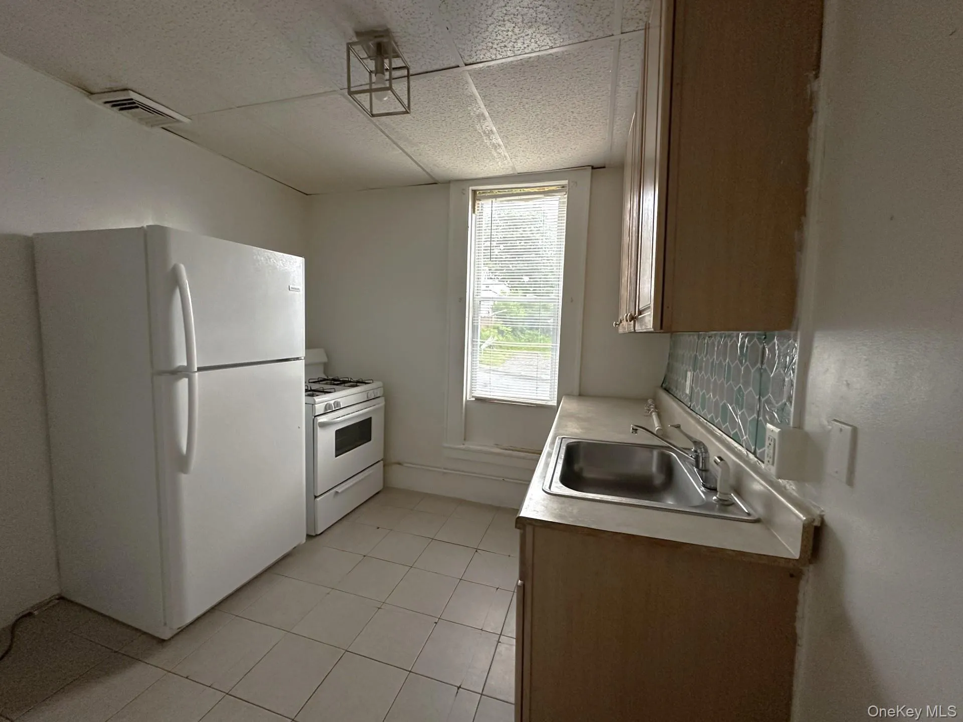 212-222 North Street, Middletown, NY, 2 Bedrooms Bedrooms, 4 Rooms Rooms,1 BathroomBathrooms,Residential Lease,For Rent,North,0,1057247 212-222 North Street, Middletown, NY, 2 Bedrooms Bedrooms, 4 Rooms Rooms,1 BathroomBathrooms,Residential Lease,For Rent,North,0,1057247