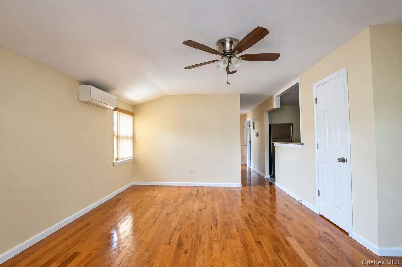 13314 142nd Street, New York, NY, 3 Bedroom Bedrooms, 5 Room Rooms,1 BathroomBathrooms,Residential Lease,For Rent,142nd,0,1057250 13314 142nd Street, New York, NY, 3 Bedroom Bedrooms, 5 Room Rooms,1 BathroomBathrooms,Residential Lease,For Rent,142nd,0,1057250