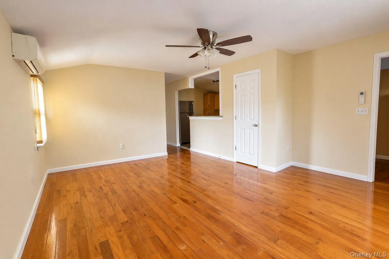 13314 142nd Street, New York, NY, 3 Bedroom Bedrooms, 5 Room Rooms,1 BathroomBathrooms,Residential Lease,For Rent,142nd,0,1057250 13314 142nd Street, New York, NY, 3 Bedroom Bedrooms, 5 Room Rooms,1 BathroomBathrooms,Residential Lease,For Rent,142nd,0,1057250