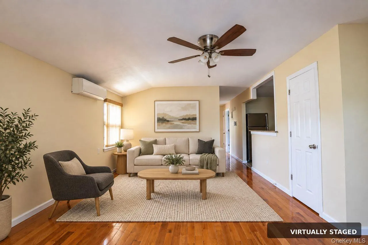 13314 142nd Street, New York, NY, 3 Bedroom Bedrooms, 5 Room Rooms,1 BathroomBathrooms,Residential Lease,For Rent,142nd,0,1057250 13314 142nd Street, New York, NY, 3 Bedroom Bedrooms, 5 Room Rooms,1 BathroomBathrooms,Residential Lease,For Rent,142nd,0,1057250