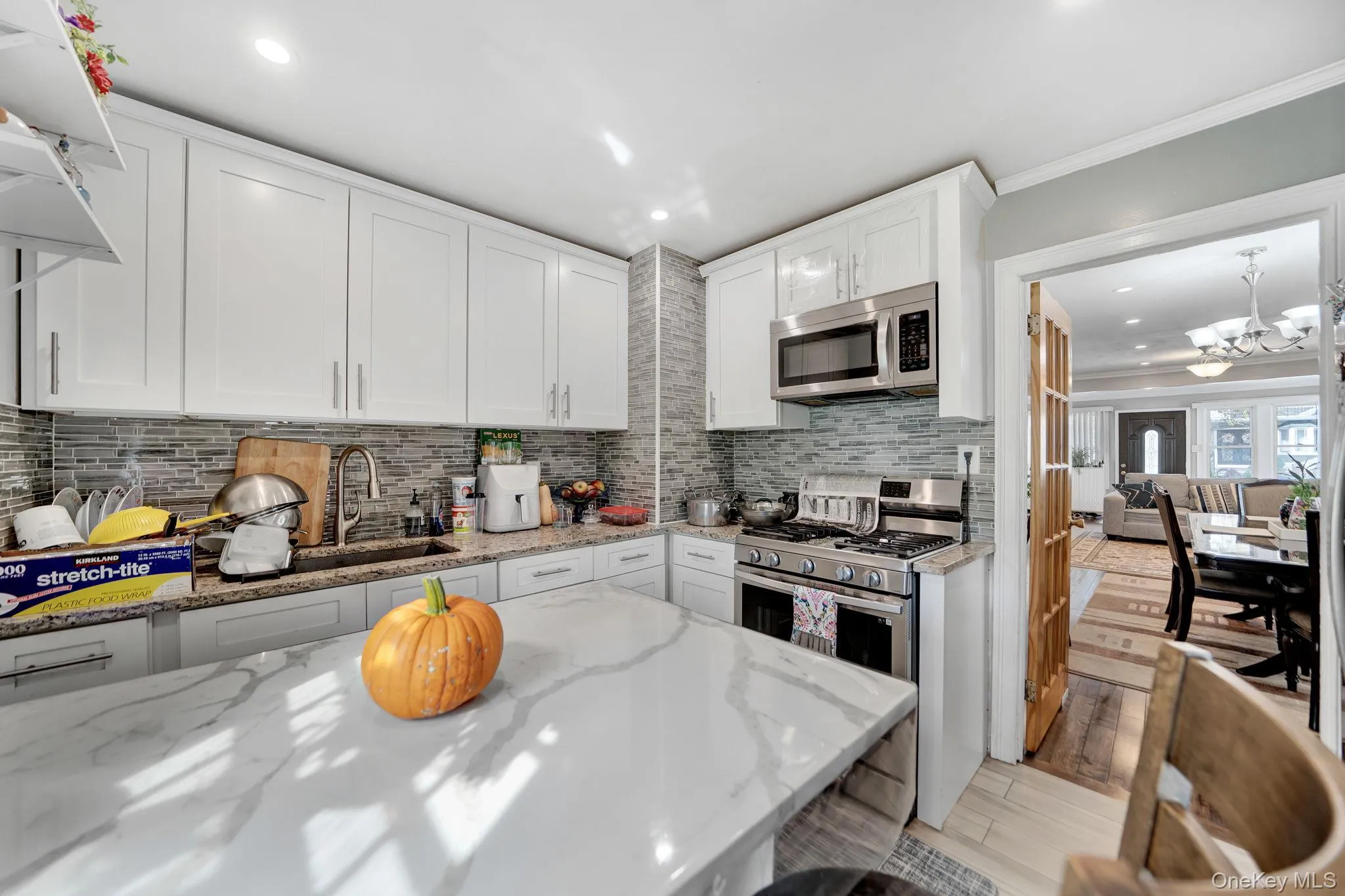 9322 201st Street, New York, NY, 3 Bedrooms Bedrooms, 9 Rooms Rooms,2 BathroomsBathrooms,Residential,For Rent,201st,0,1057252 9322 201st Street, New York, NY, 3 Bedrooms Bedrooms, 9 Rooms Rooms,2 BathroomsBathrooms,Residential,For Rent,201st,0,1057252
