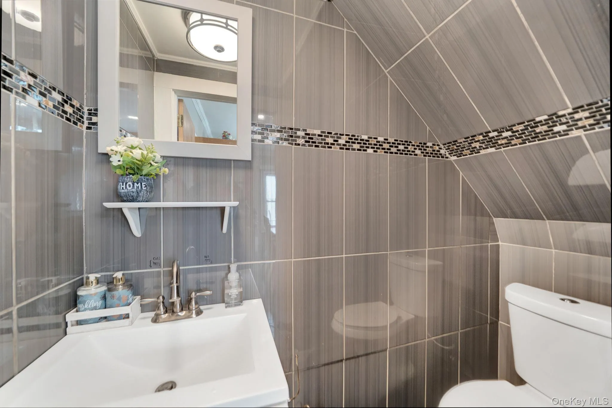 9322 201st Street, New York, NY, 3 Bedrooms Bedrooms, 9 Rooms Rooms,2 BathroomsBathrooms,Residential,For Rent,201st,0,1057252 9322 201st Street, New York, NY, 3 Bedrooms Bedrooms, 9 Rooms Rooms,2 BathroomsBathrooms,Residential,For Rent,201st,0,1057252