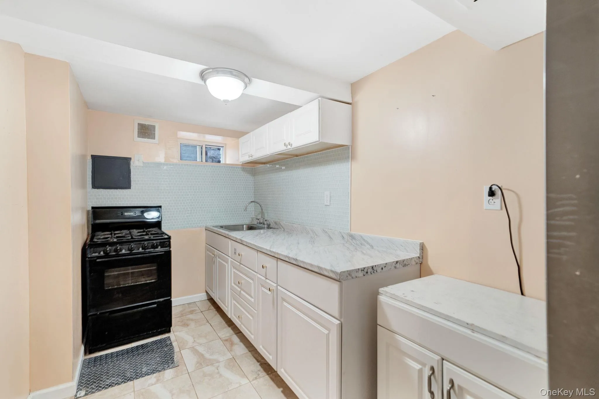 9322 201st Street, New York, NY, 3 Bedrooms Bedrooms, 9 Rooms Rooms,2 BathroomsBathrooms,Residential,For Rent,201st,0,1057252 9322 201st Street, New York, NY, 3 Bedrooms Bedrooms, 9 Rooms Rooms,2 BathroomsBathrooms,Residential,For Rent,201st,0,1057252
