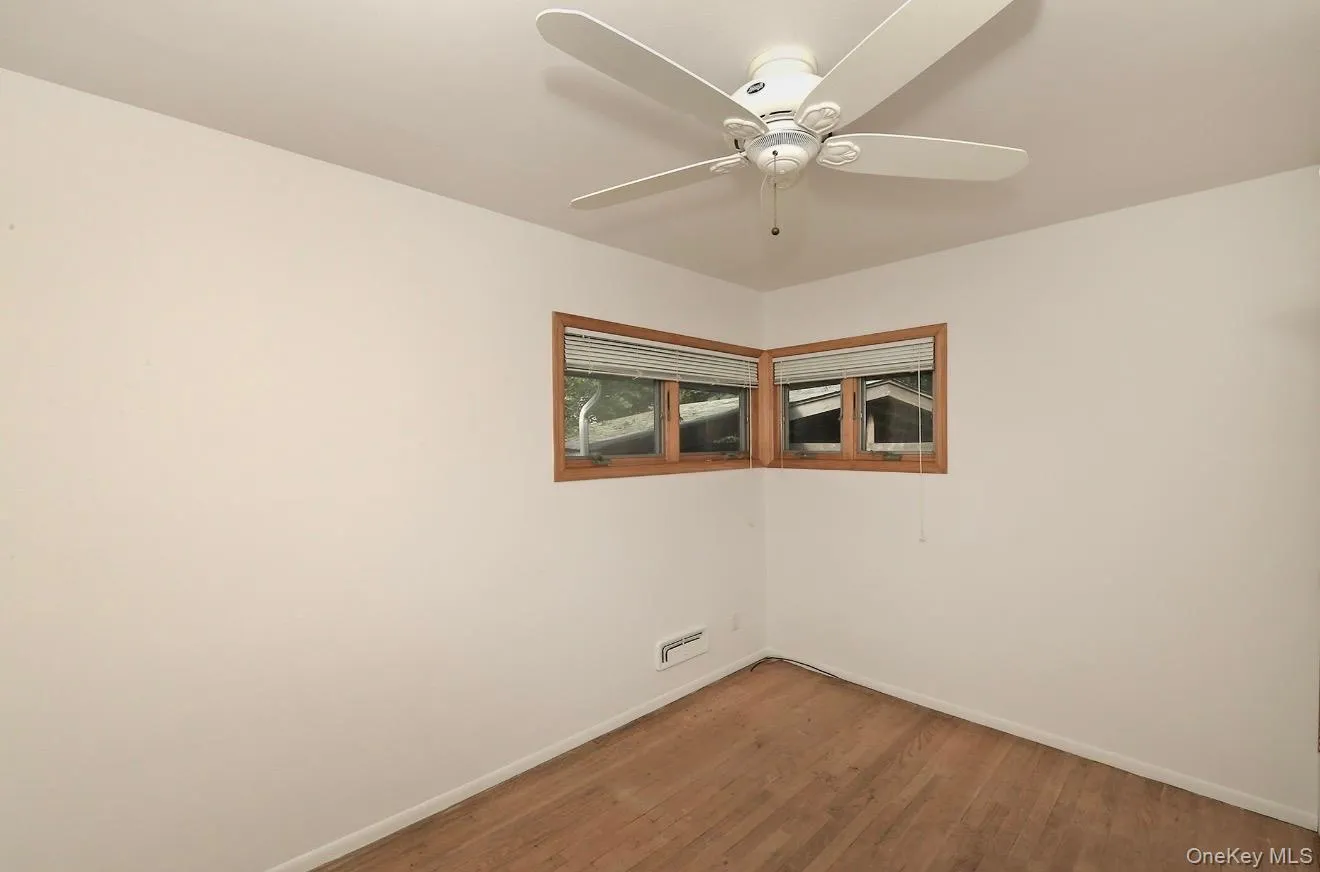 5 Pebble Lane, Huntington, NY, 3 Bedrooms Bedrooms, 5 Rooms Rooms,1 BathroomBathrooms,Residential,For Rent,Pebble,0,1057257 5 Pebble Lane, Huntington, NY, 3 Bedrooms Bedrooms, 5 Rooms Rooms,1 BathroomBathrooms,Residential,For Rent,Pebble,0,1057257