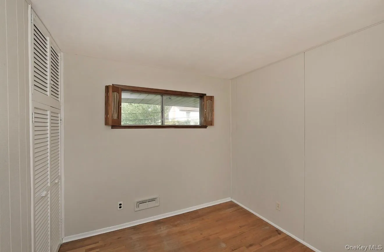 5 Pebble Lane, Huntington, NY, 3 Bedrooms Bedrooms, 5 Rooms Rooms,1 BathroomBathrooms,Residential,For Rent,Pebble,0,1057257 5 Pebble Lane, Huntington, NY, 3 Bedrooms Bedrooms, 5 Rooms Rooms,1 BathroomBathrooms,Residential,For Rent,Pebble,0,1057257