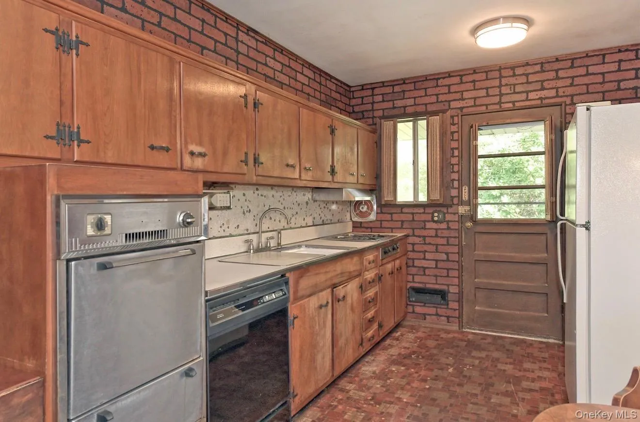 5 Pebble Lane, Huntington, NY, 3 Bedrooms Bedrooms, 5 Rooms Rooms,1 BathroomBathrooms,Residential,For Rent,Pebble,0,1057257 5 Pebble Lane, Huntington, NY, 3 Bedrooms Bedrooms, 5 Rooms Rooms,1 BathroomBathrooms,Residential,For Rent,Pebble,0,1057257